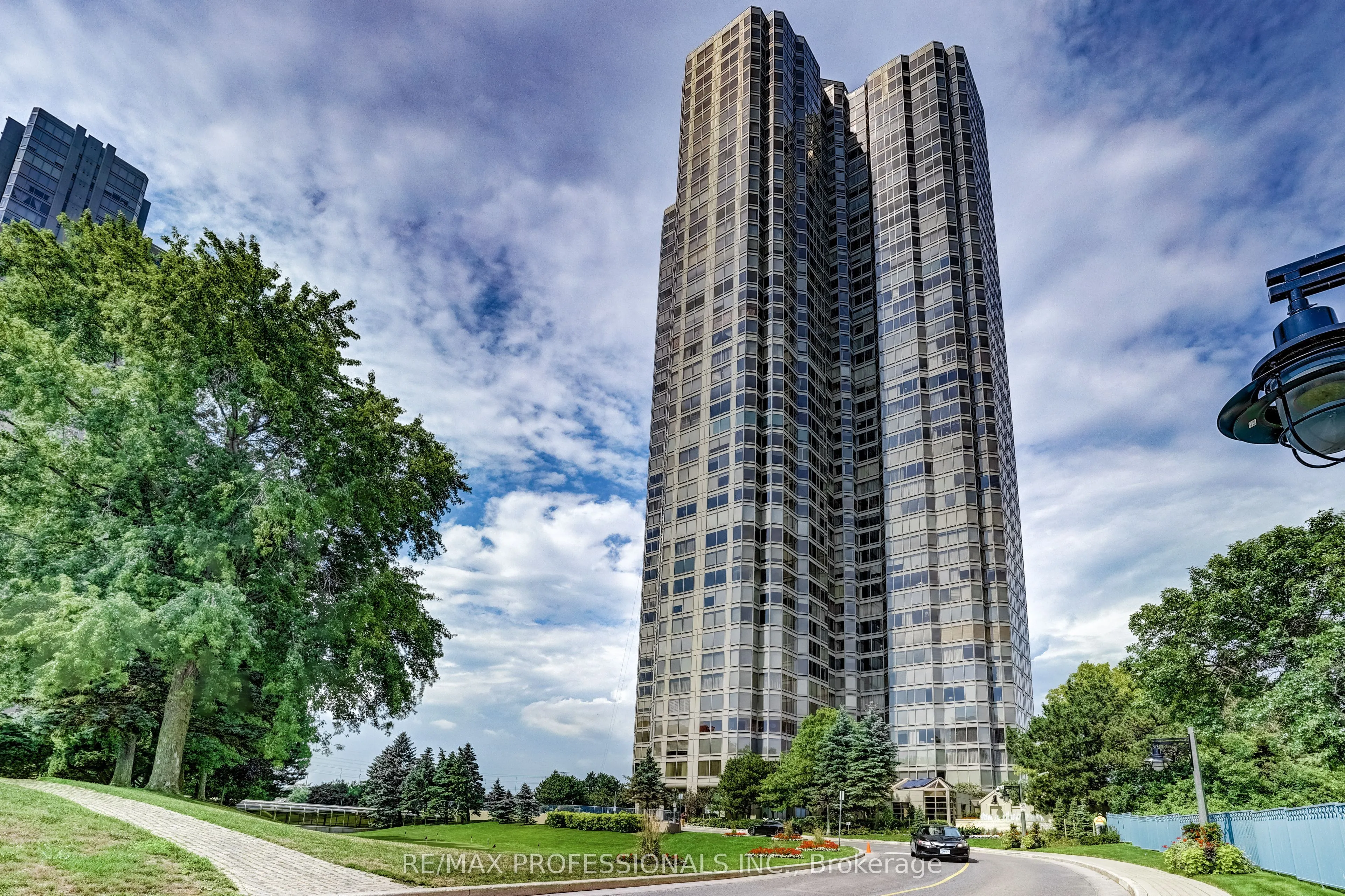 1 Palace Pier Court, #1108