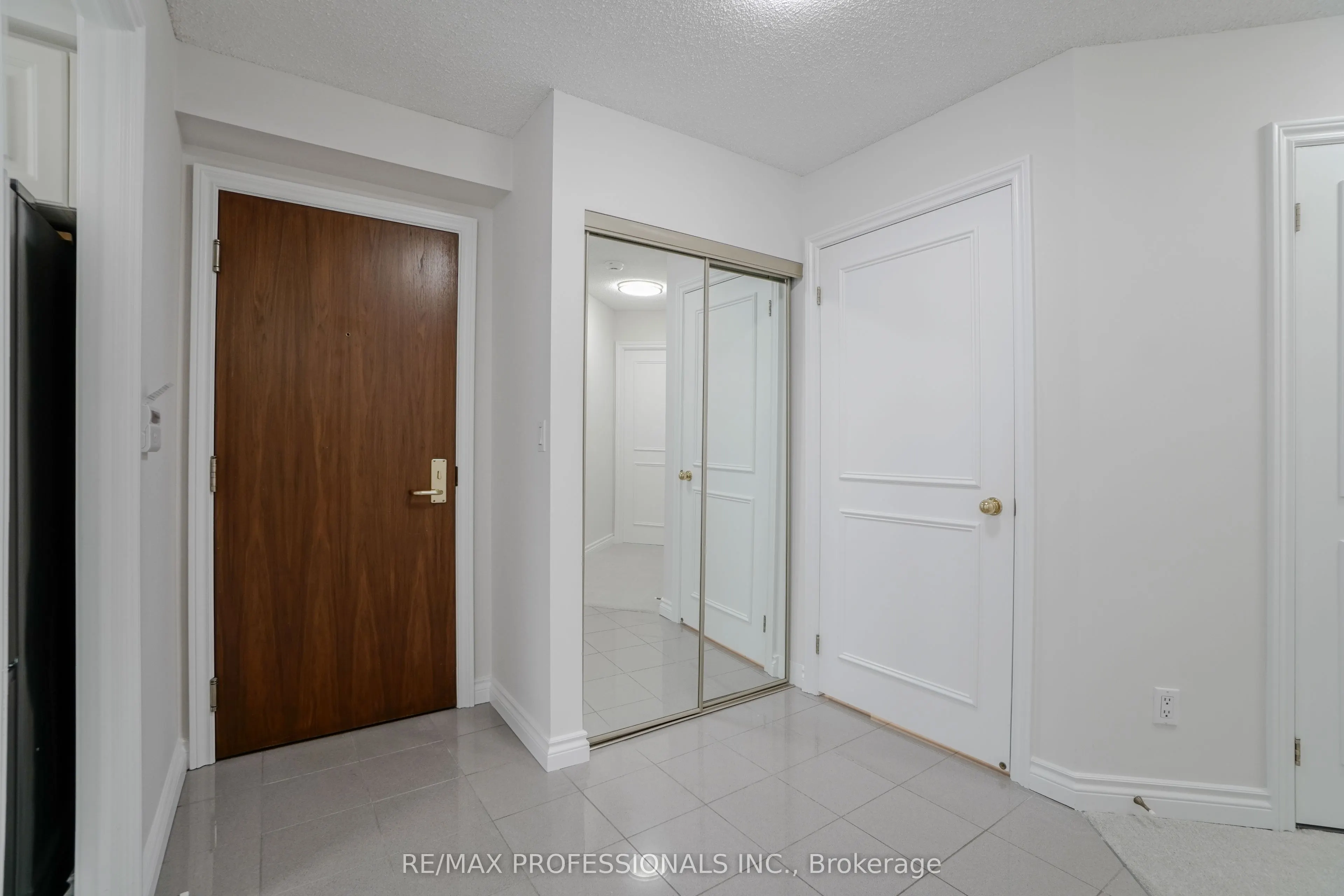 1 Palace Pier Court, #1108