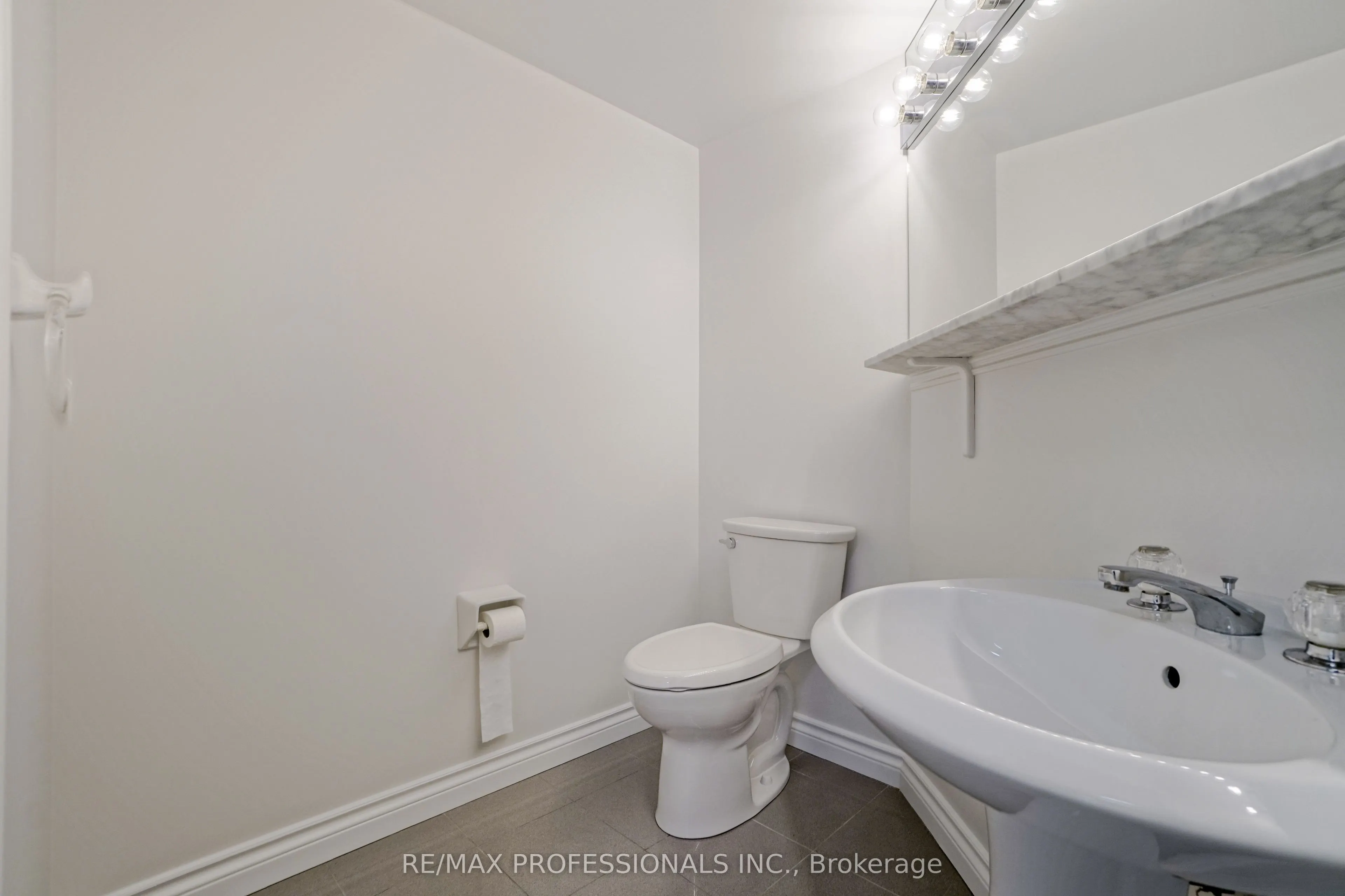 1 Palace Pier Court, #1108