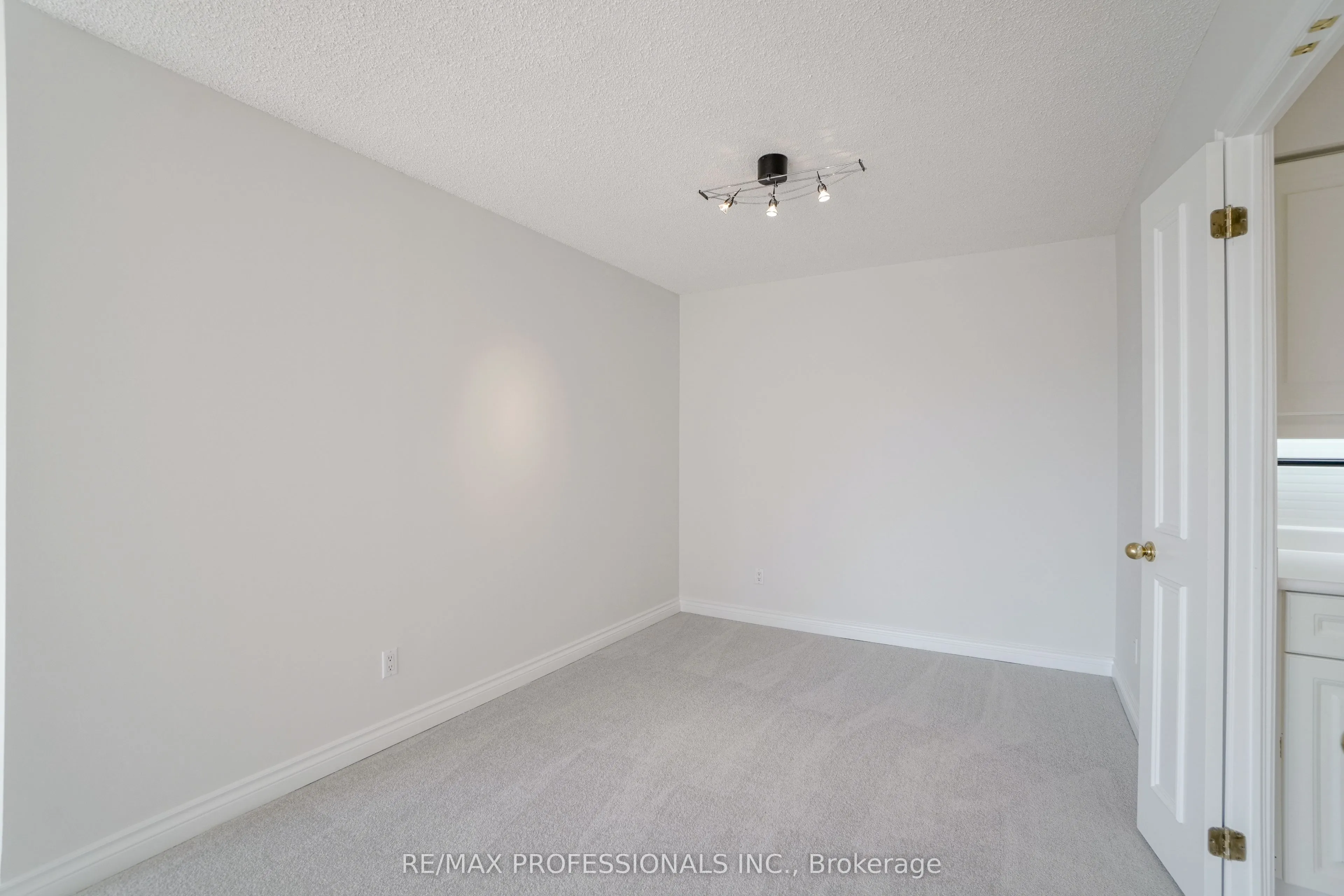 1 Palace Pier Court, #1108
