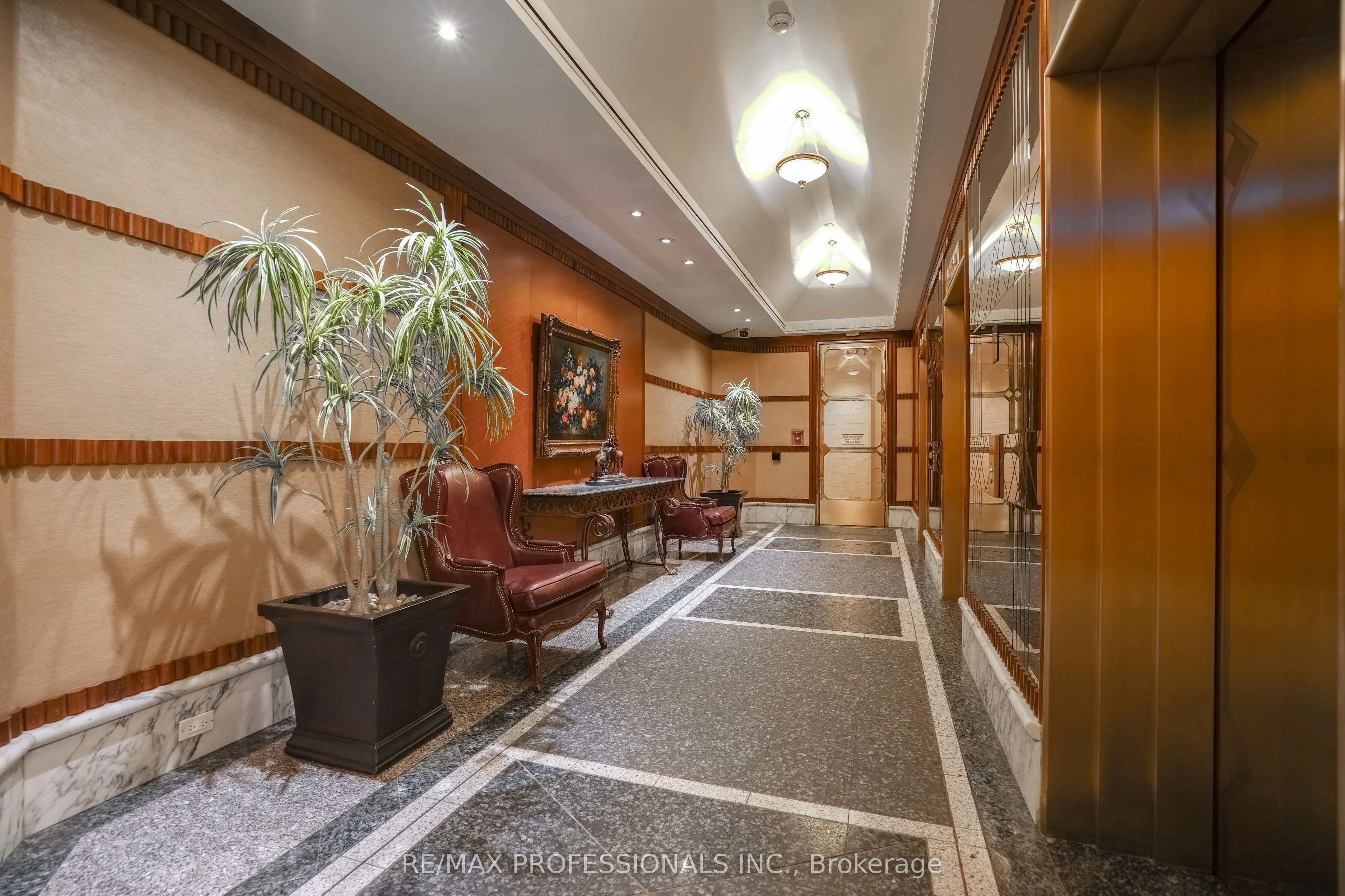 1 Palace Pier Court, #1108