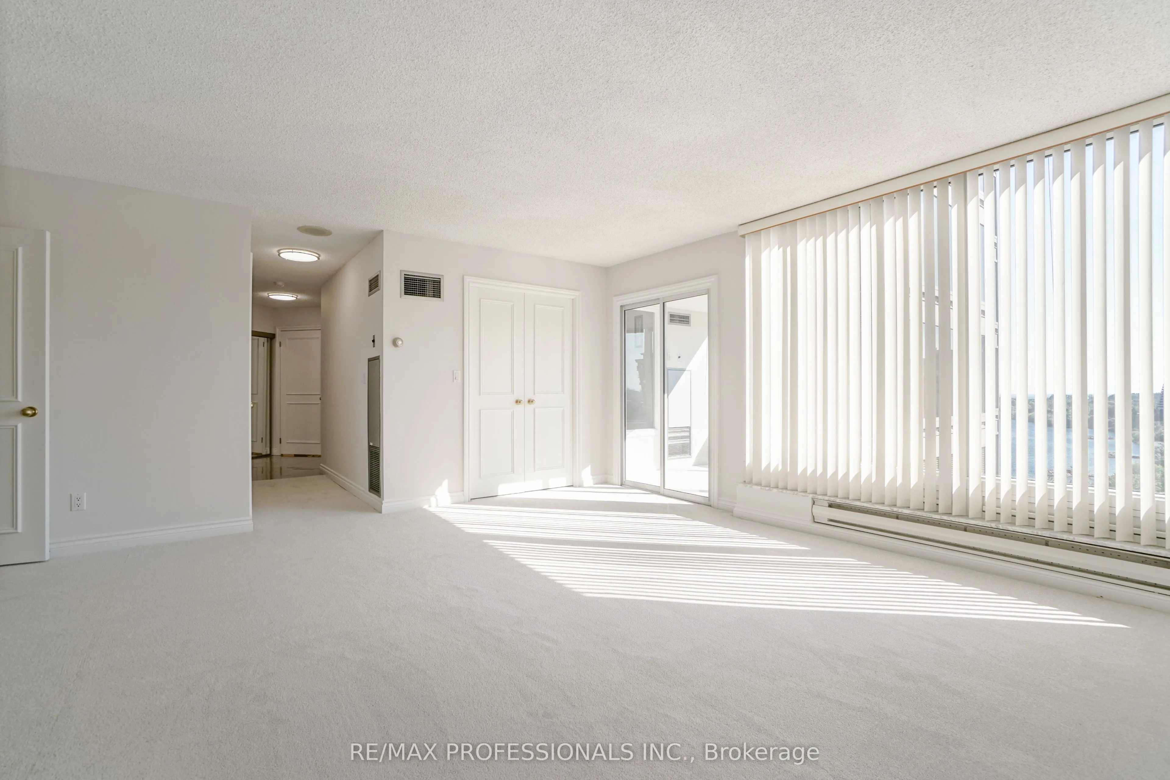 1 Palace Pier Court, #1108