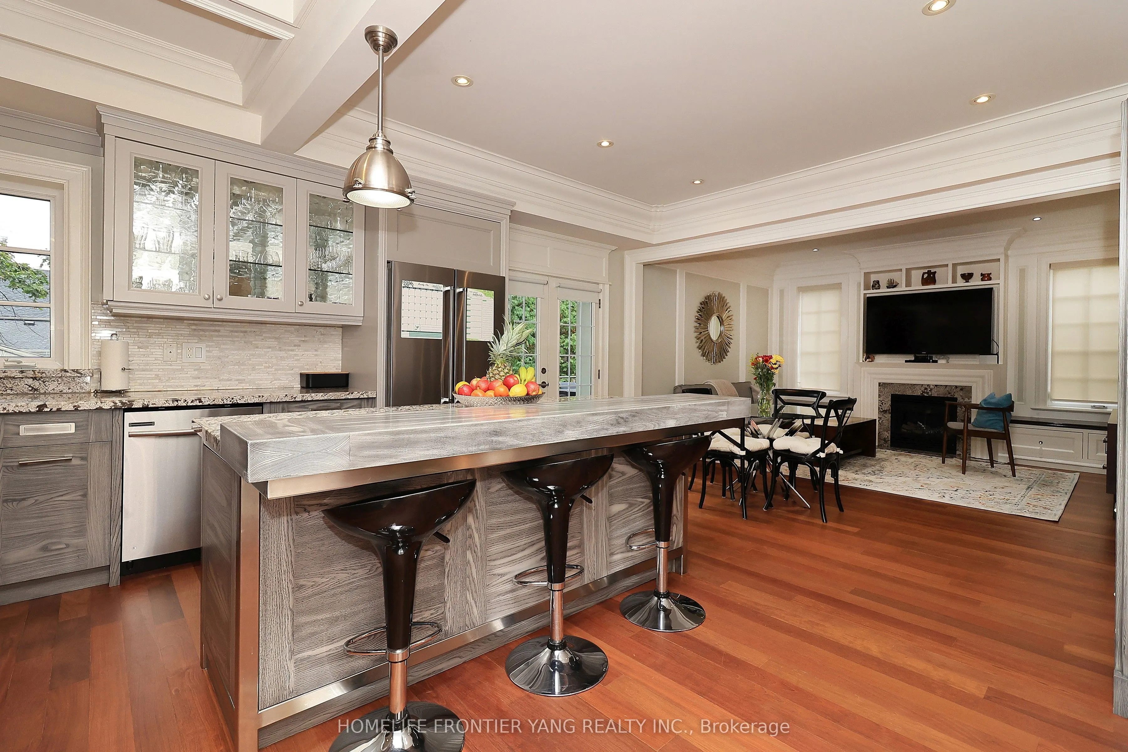 55 Burrows Avenue