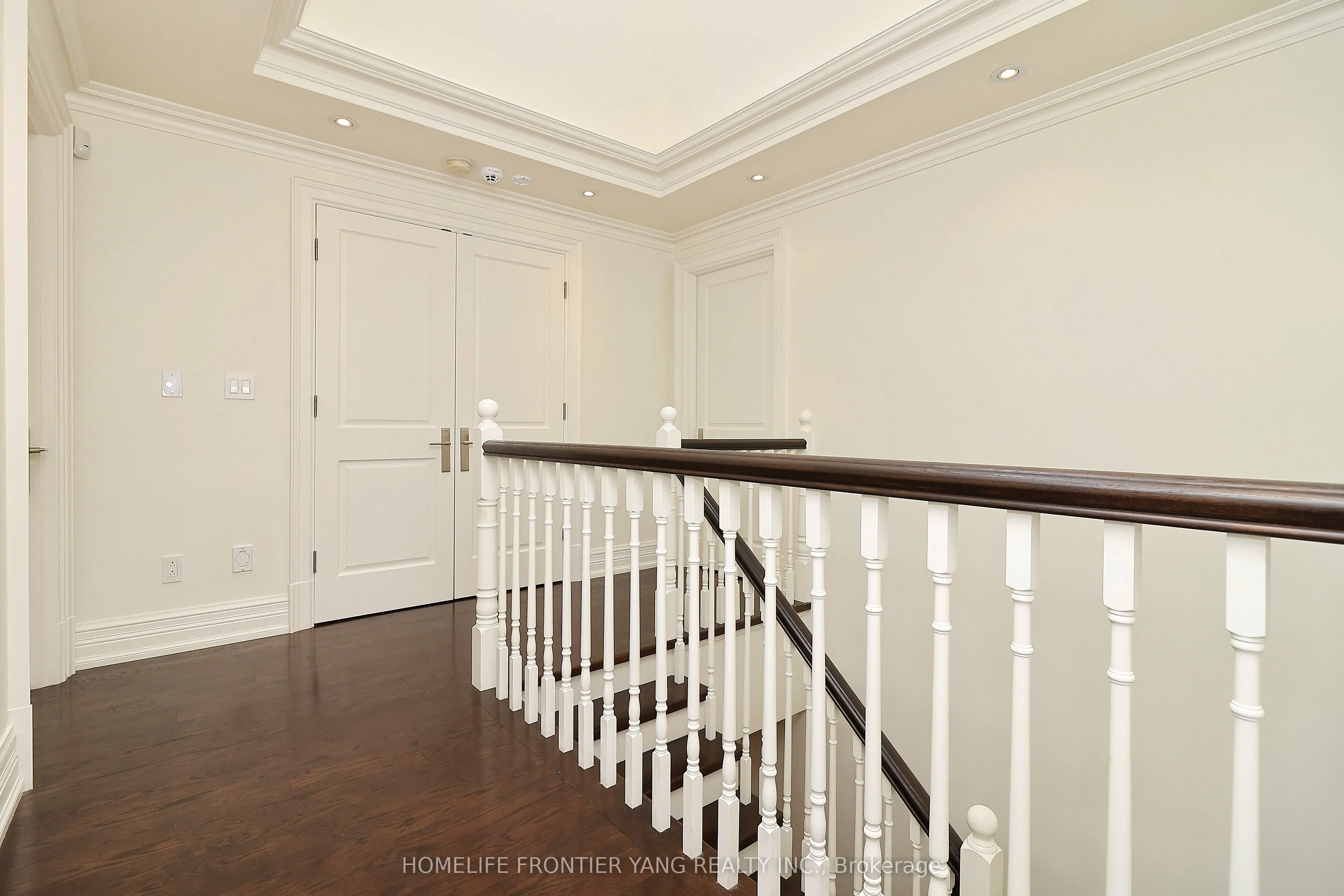 55 Burrows Avenue