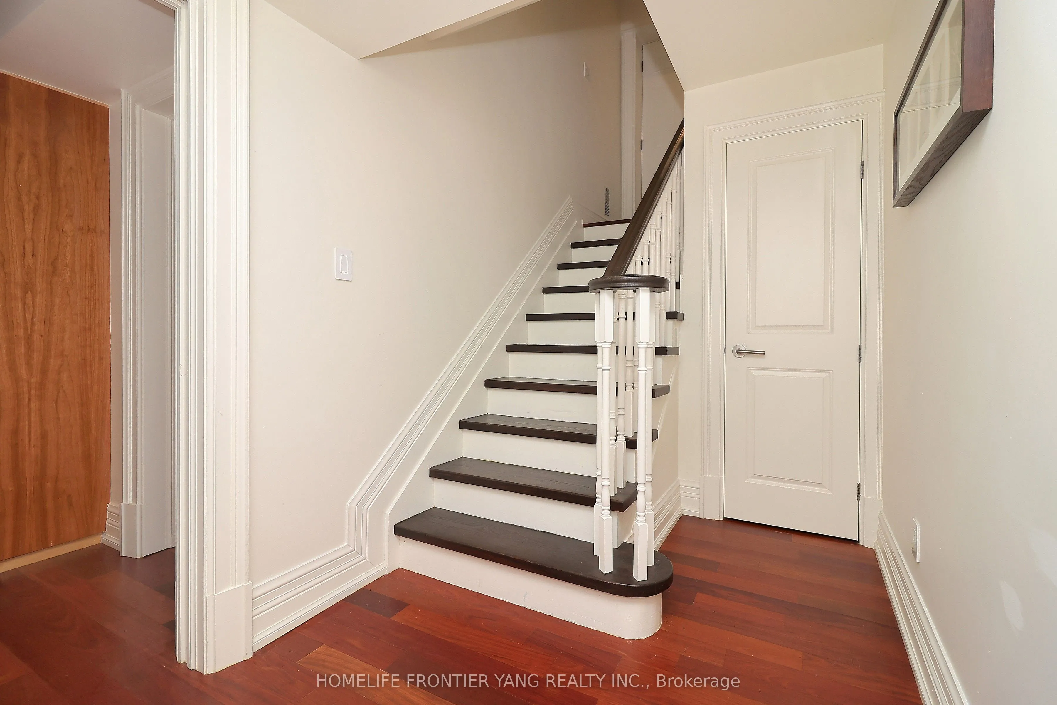 55 Burrows Avenue