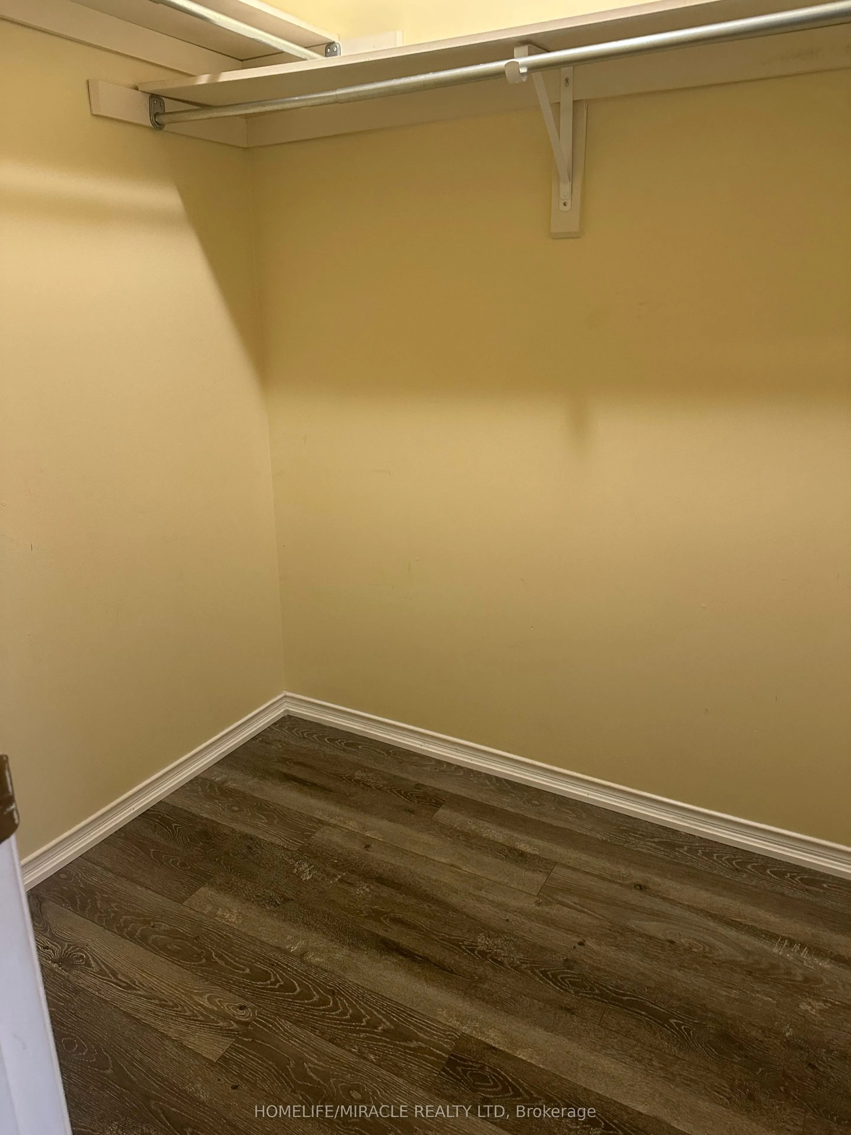 6 Sinclair Court, #6
