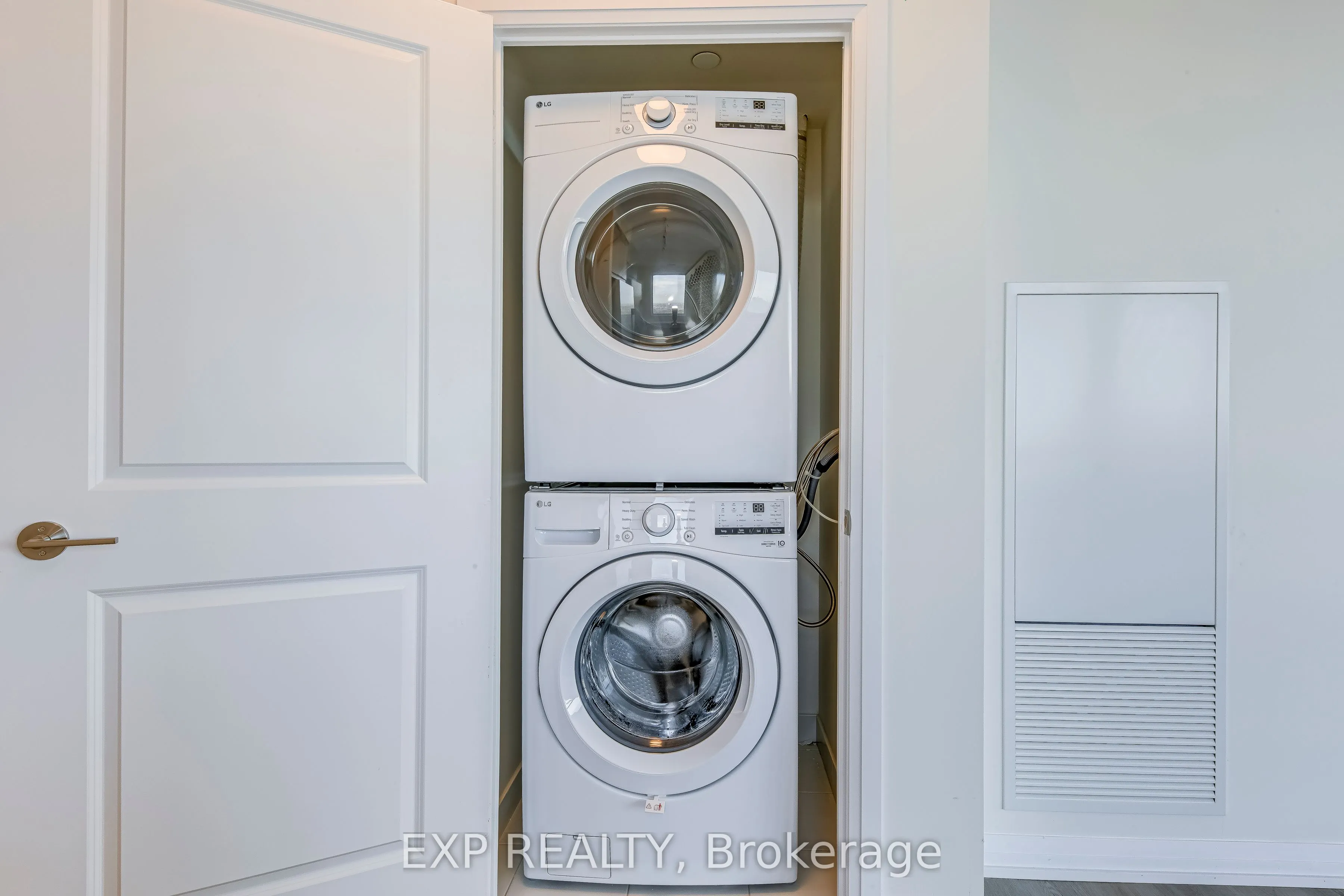 15 Watergarden Drive, #3608