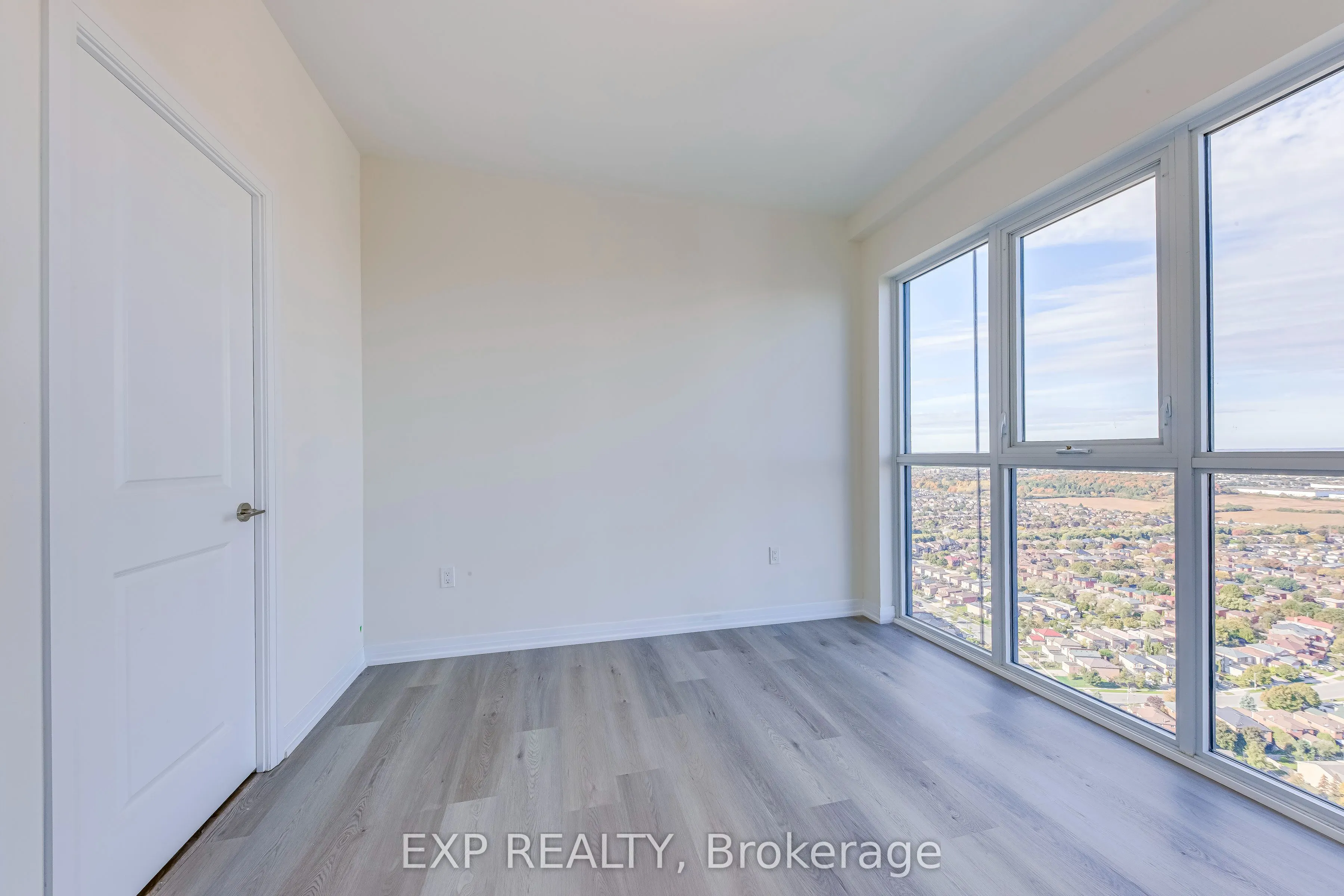 15 Watergarden Drive, #3608