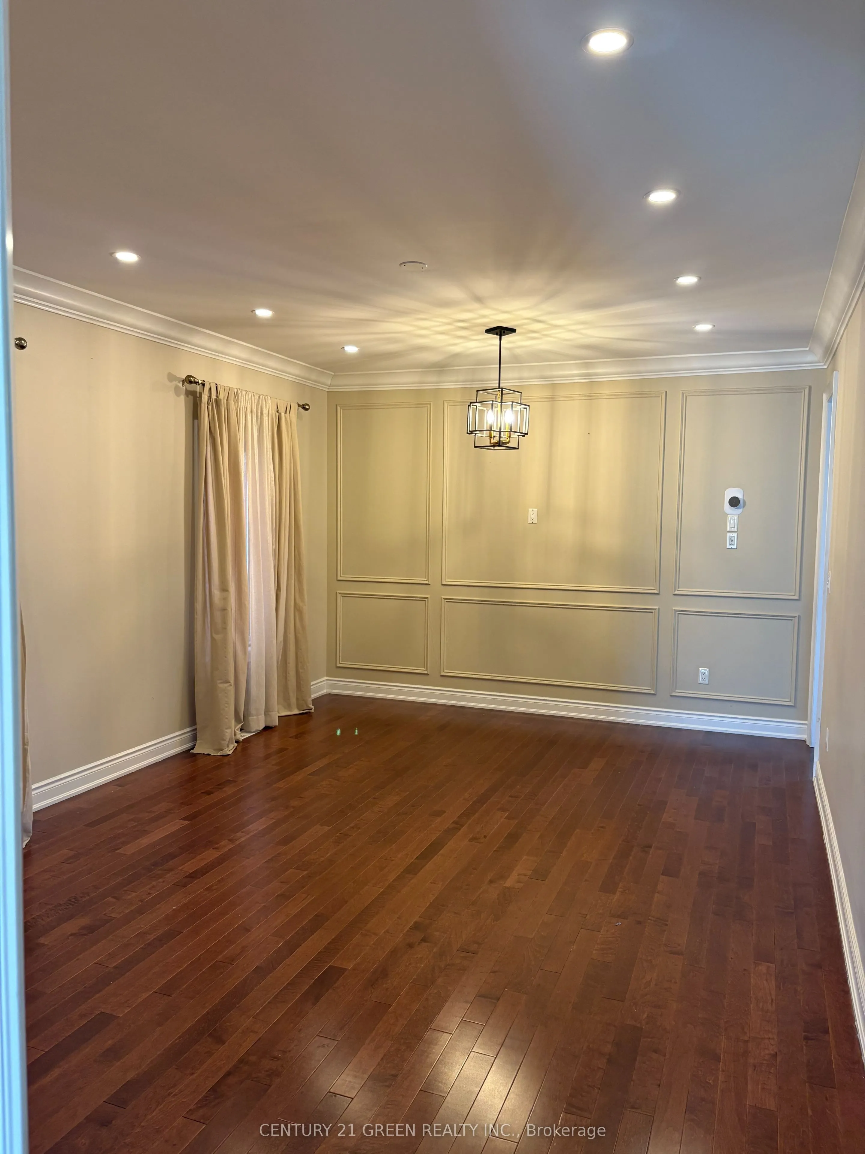 16 Valleyway Drive