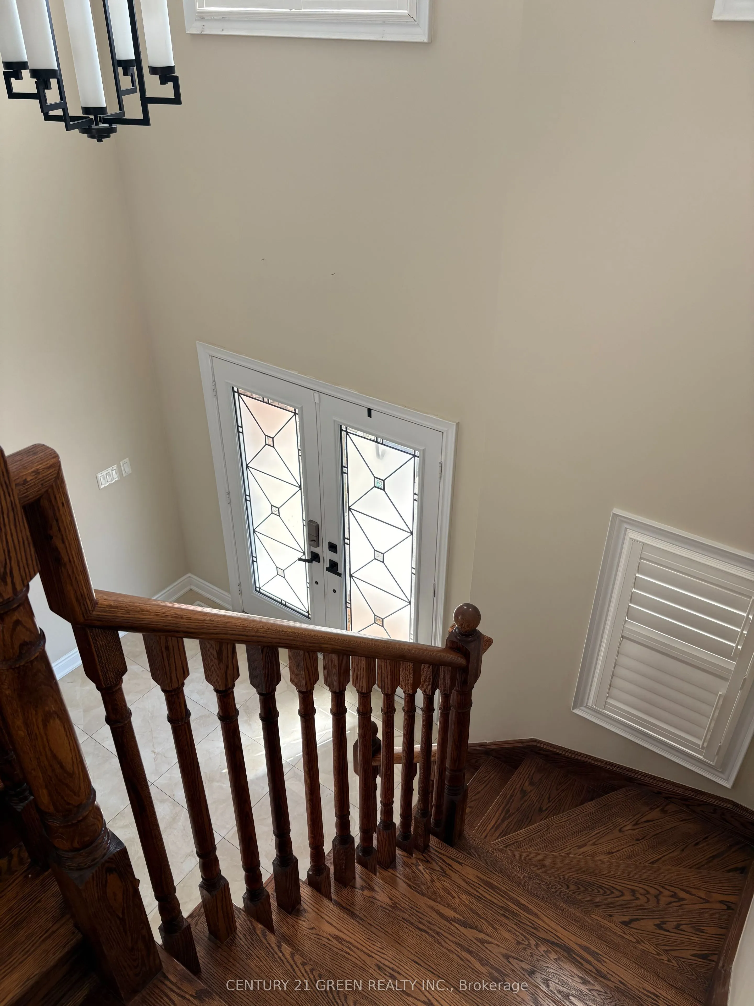 16 Valleyway Drive