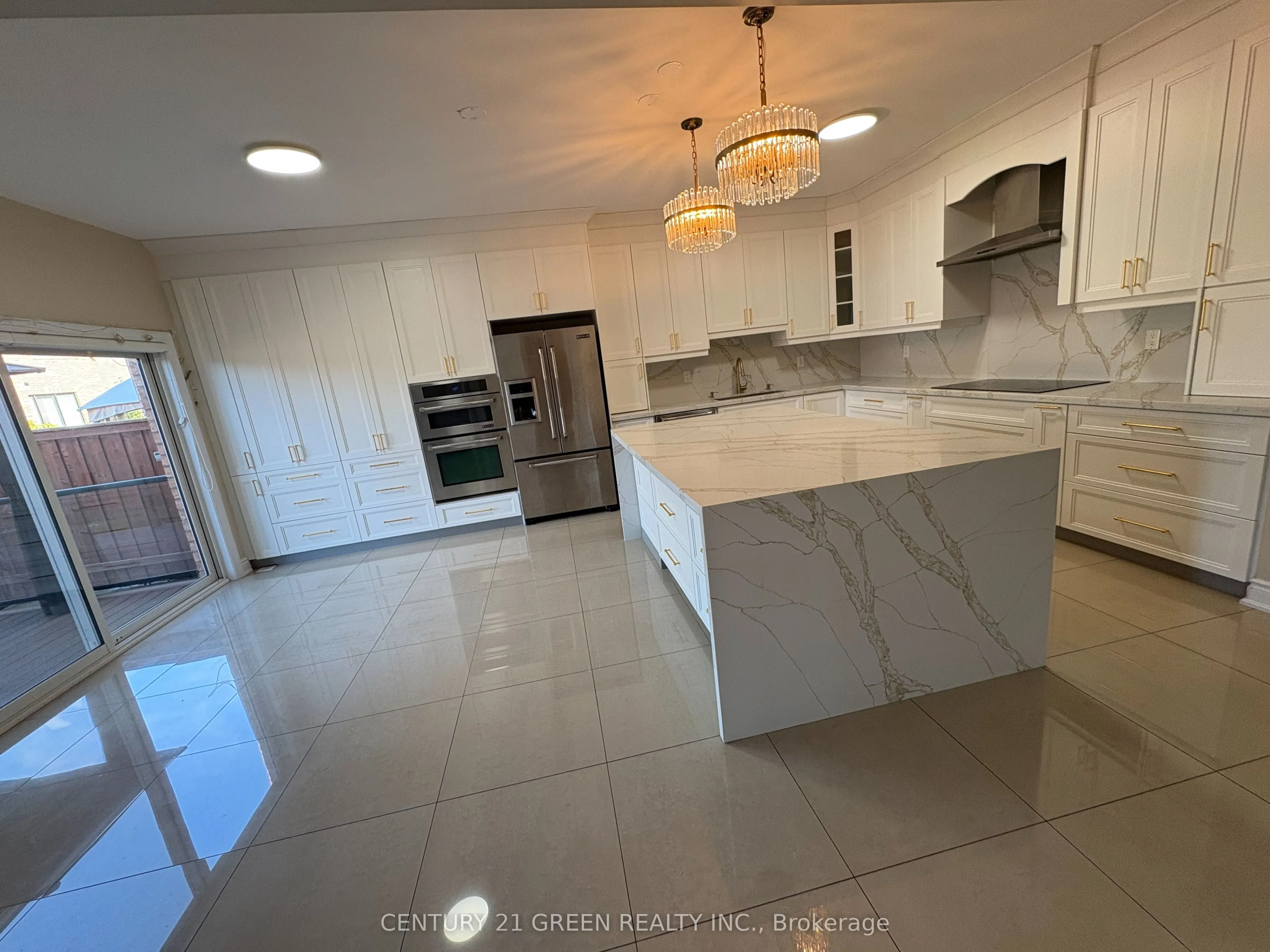 16 Valleyway Drive