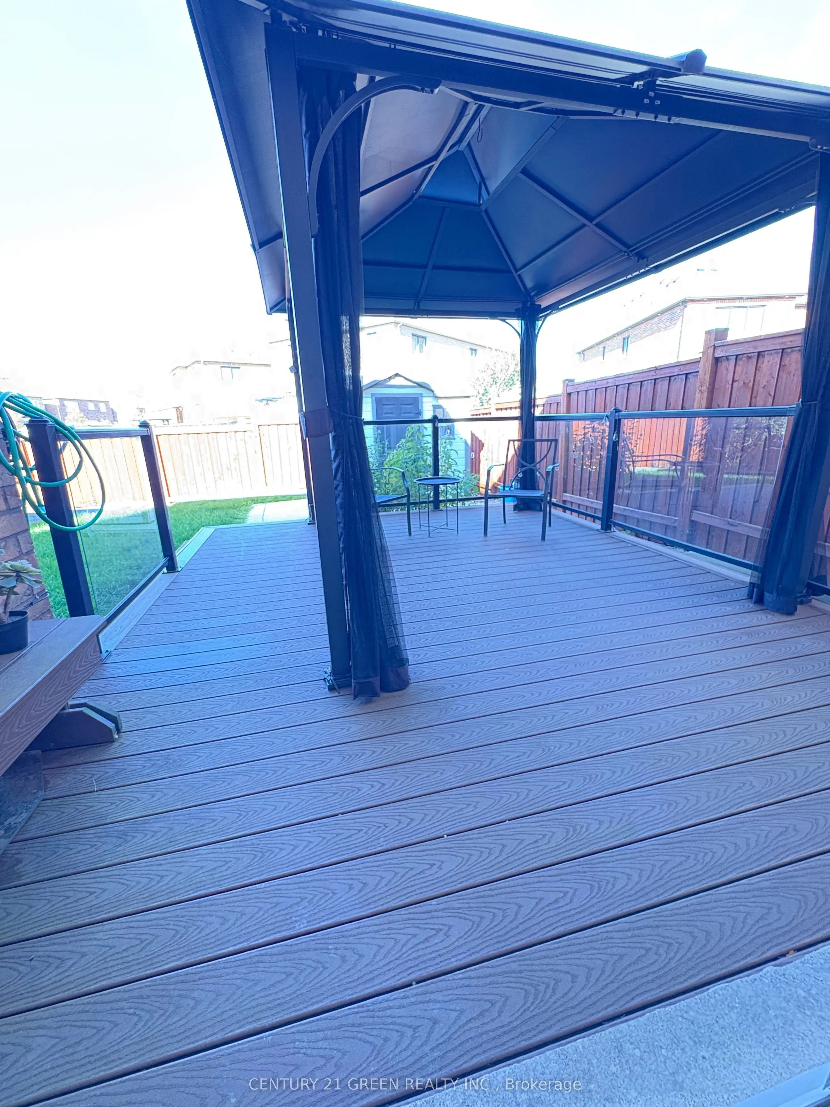 16 Valleyway Drive