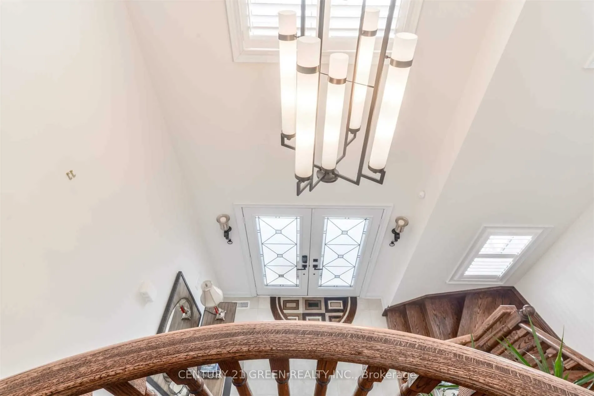 16 Valleyway Drive