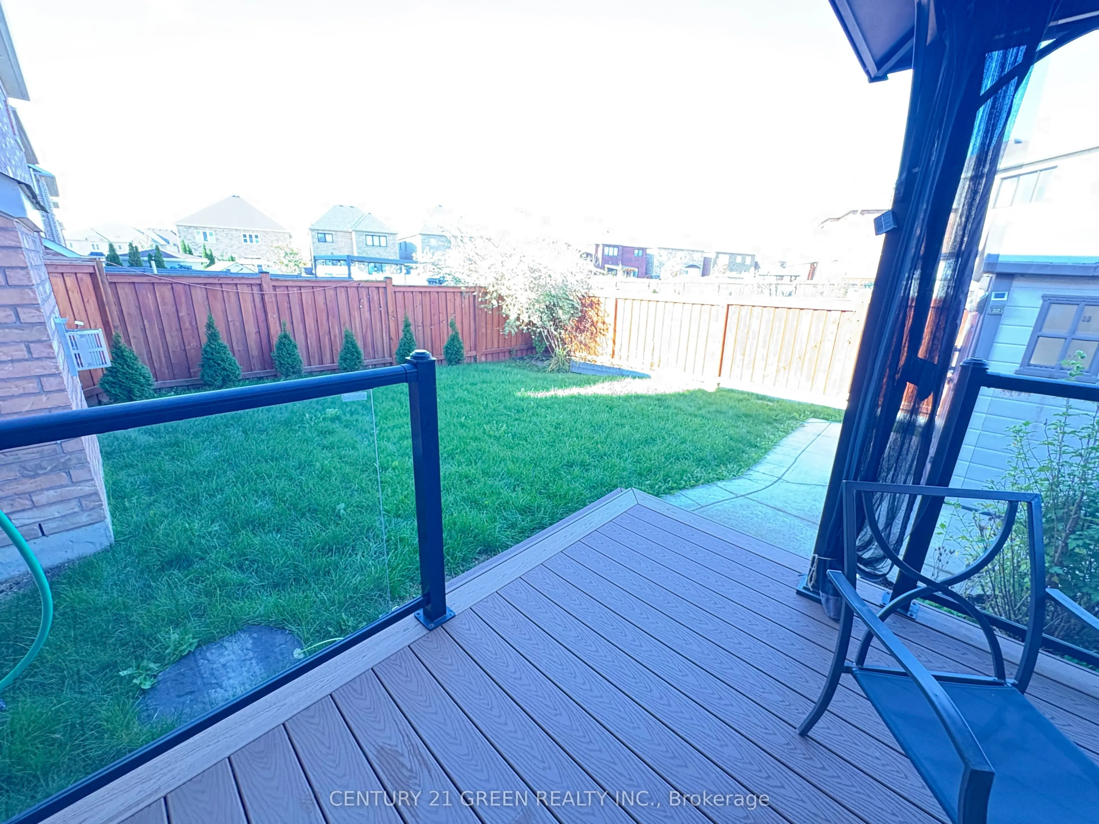 16 Valleyway Drive