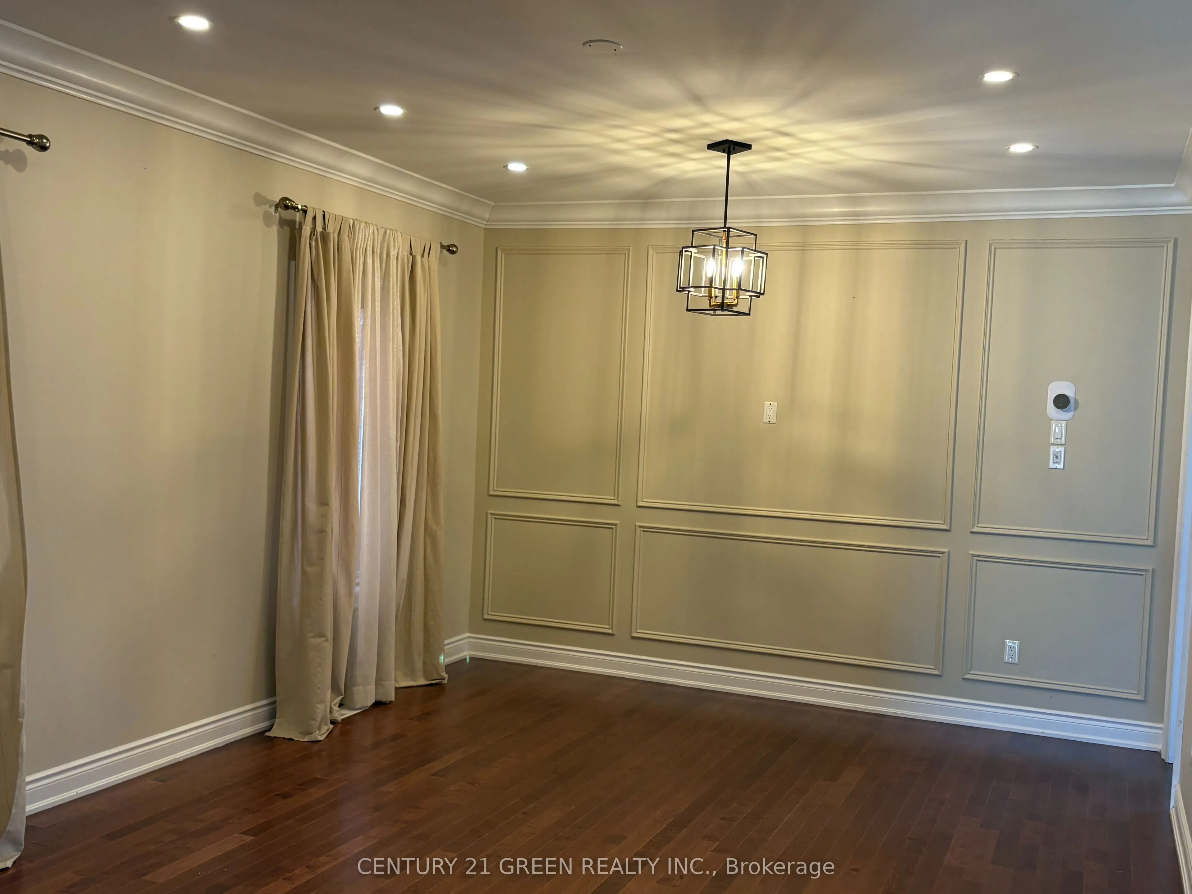 16 Valleyway Drive