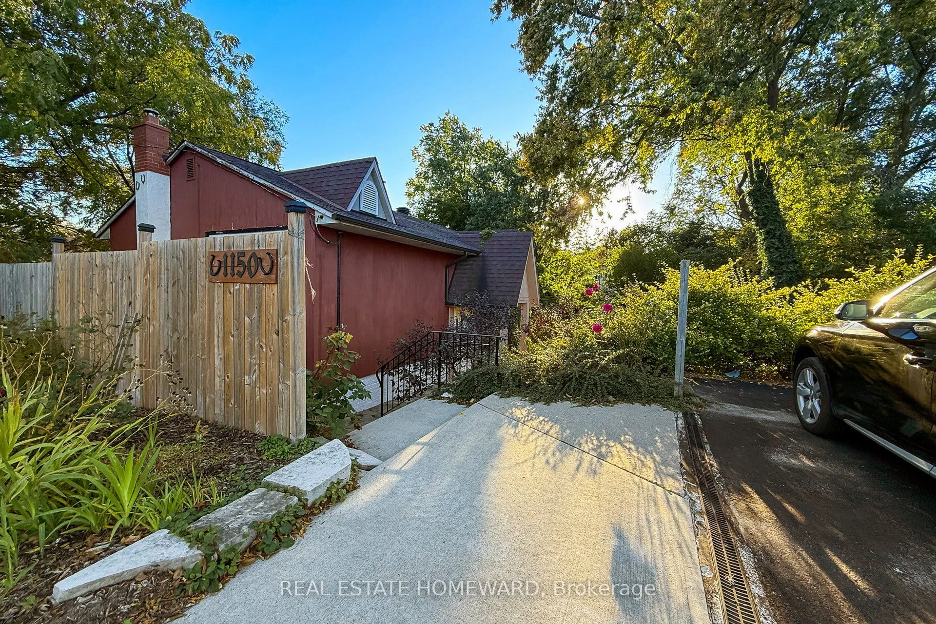 1150 Kipling Avenue