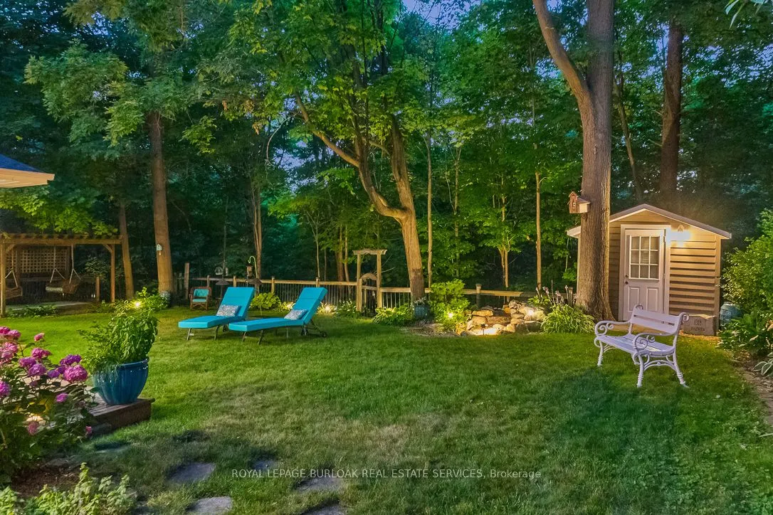 1318 Hillview Crescent