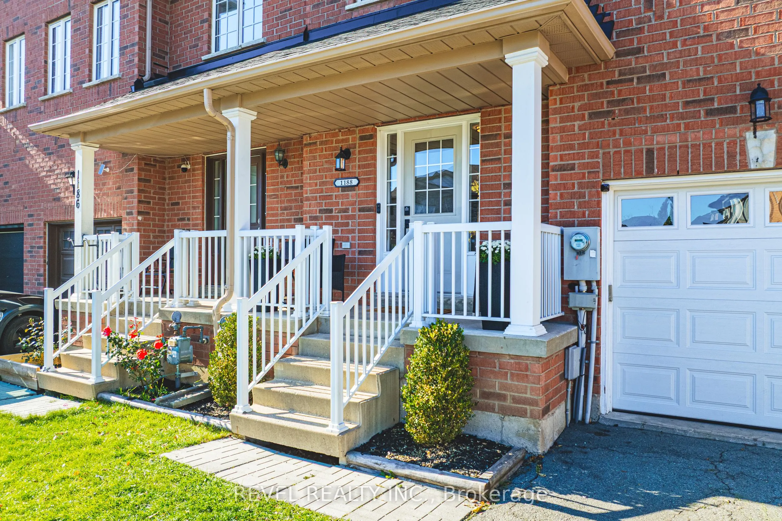 1188 Bonin Crescent