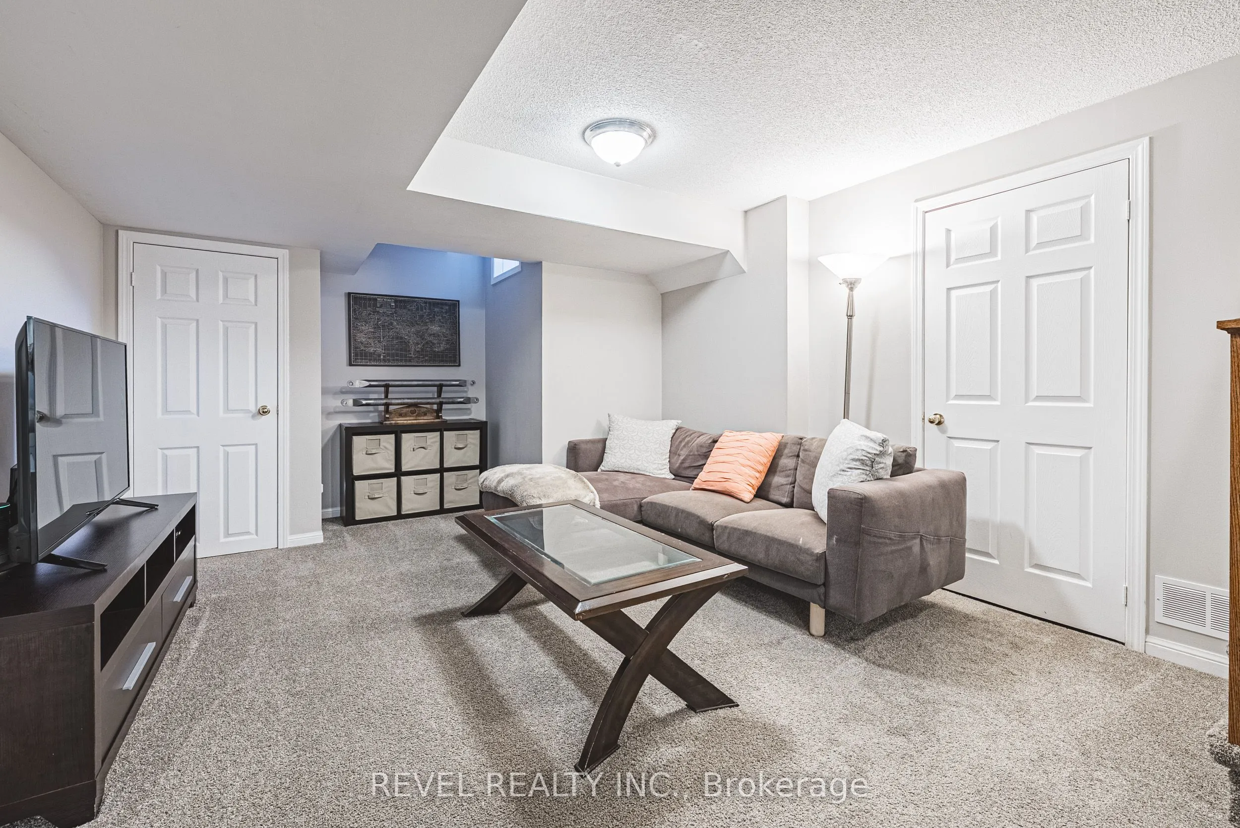 1188 Bonin Crescent