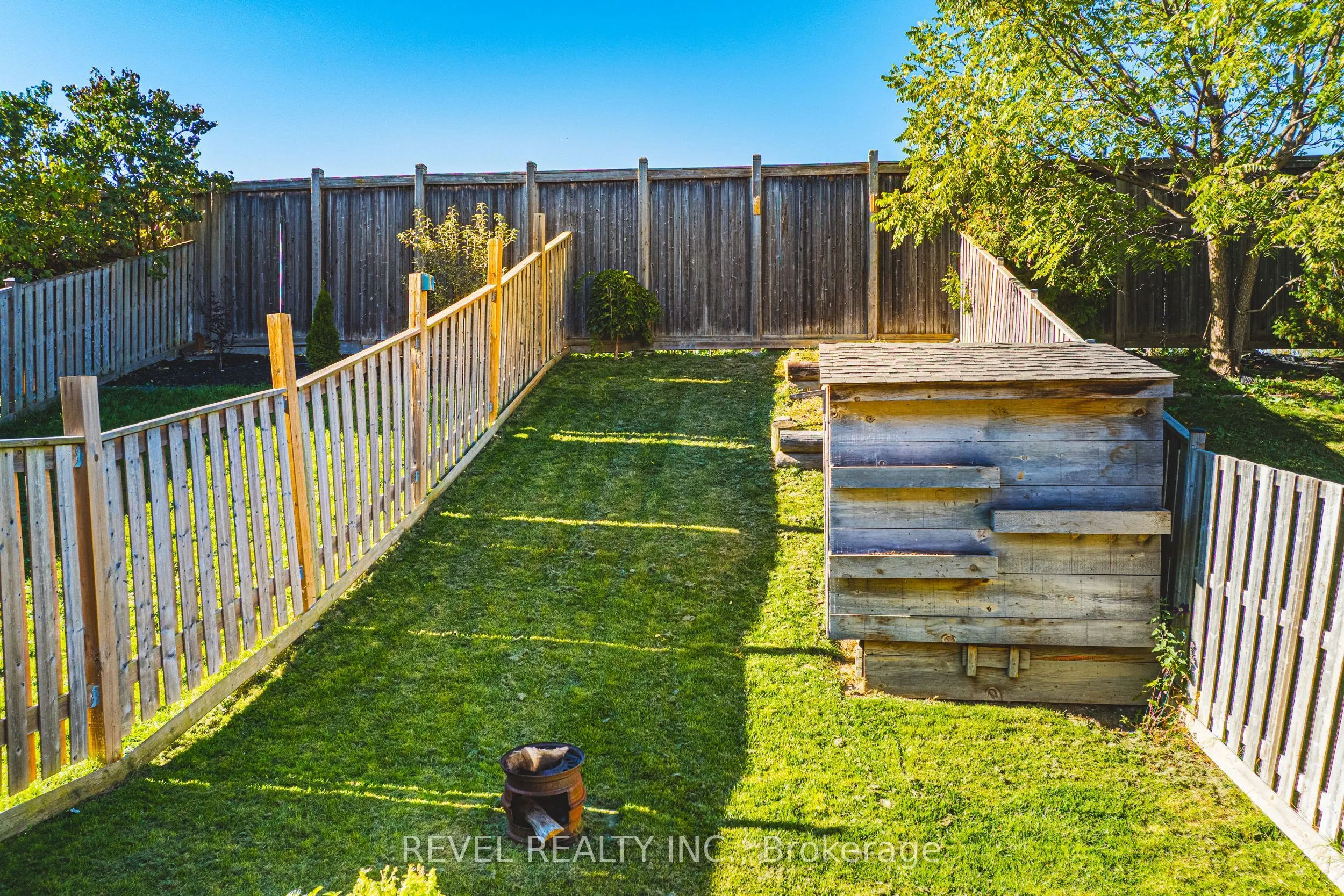 1188 Bonin Crescent
