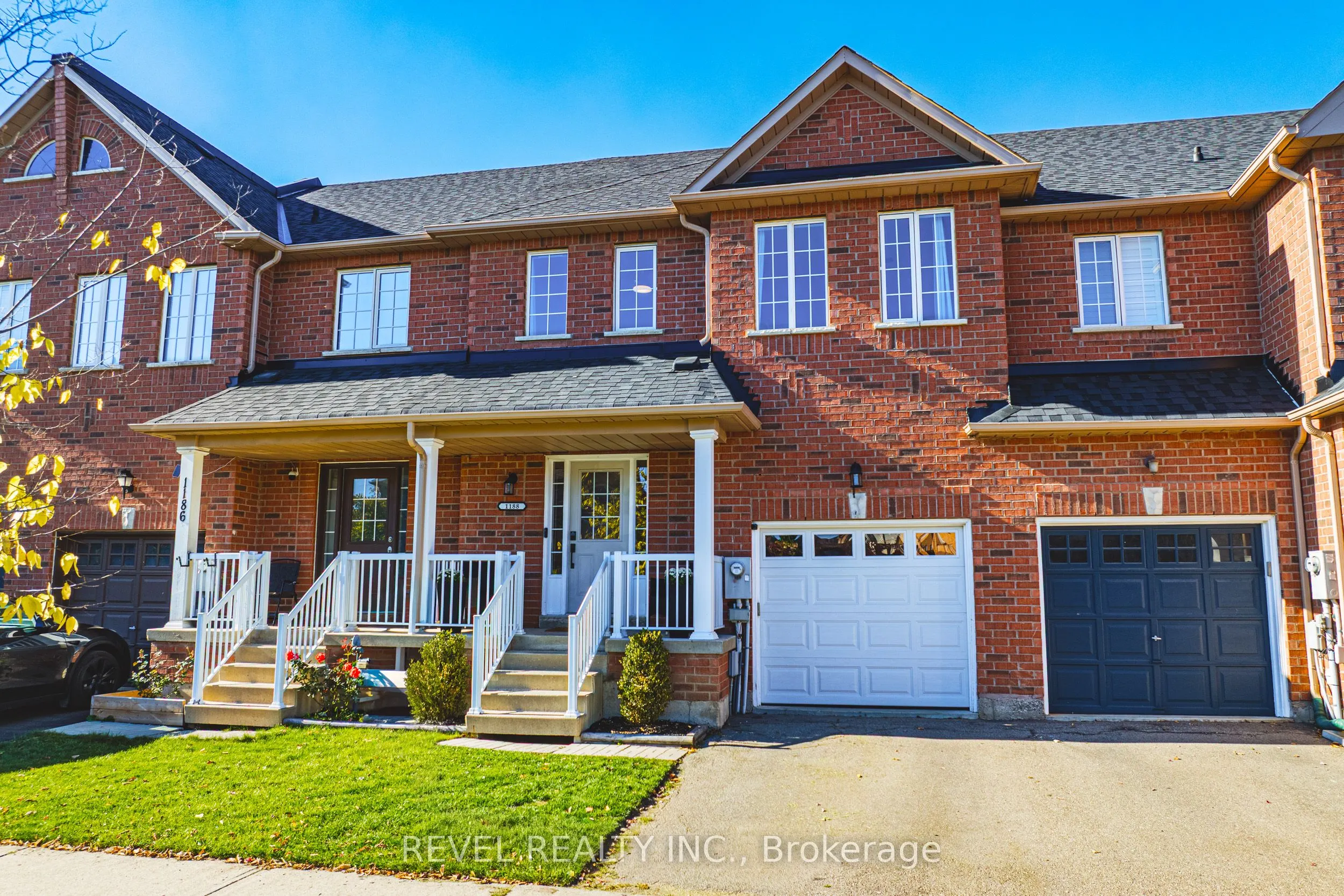 1188 Bonin Crescent