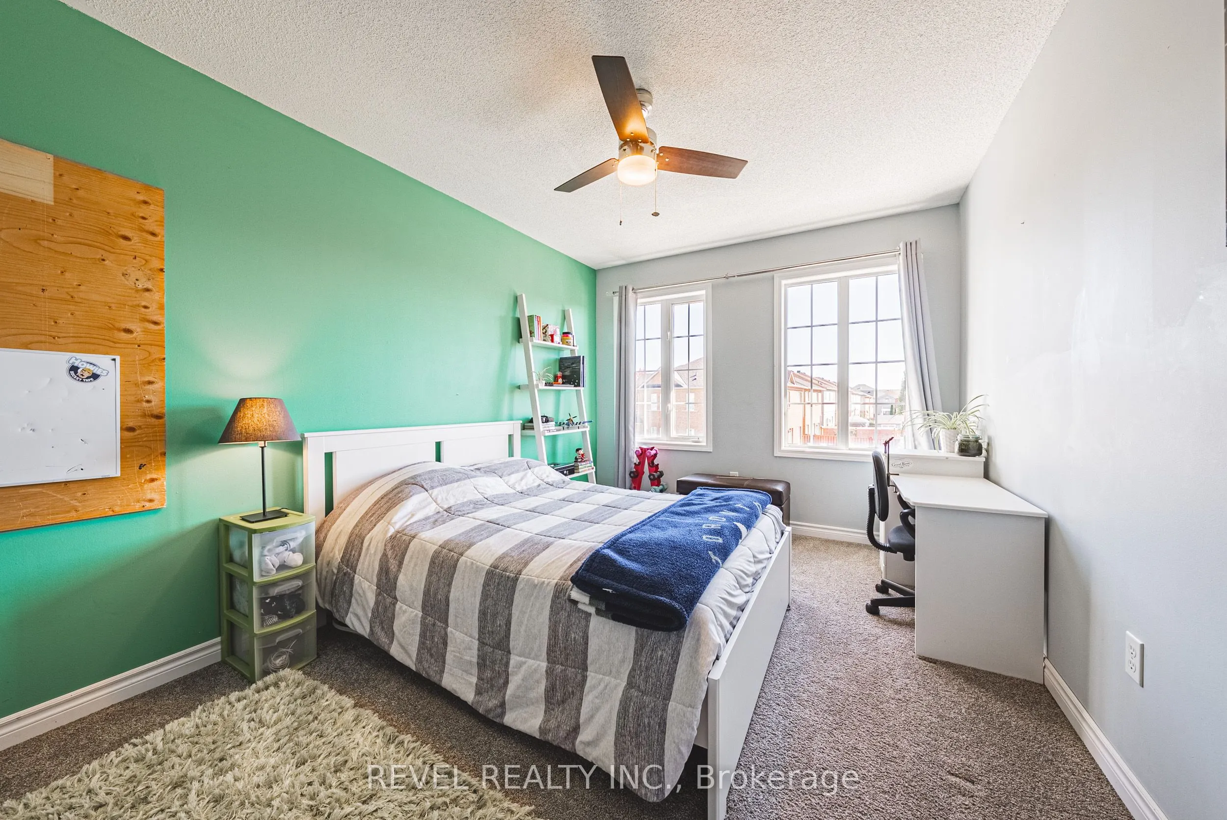 1188 Bonin Crescent