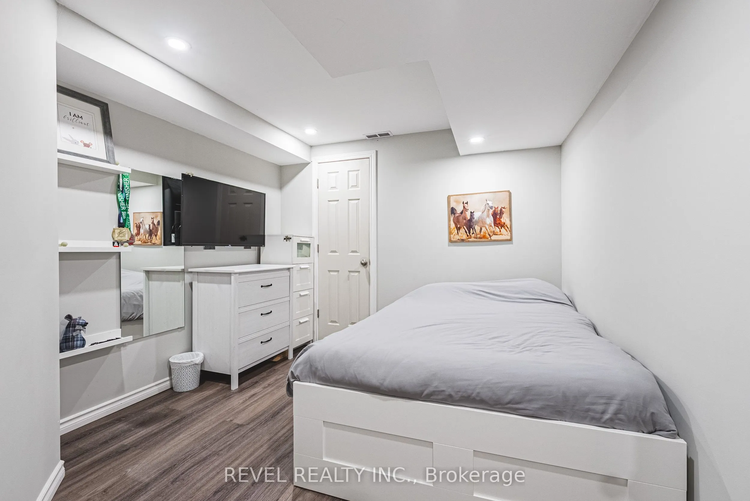 1188 Bonin Crescent