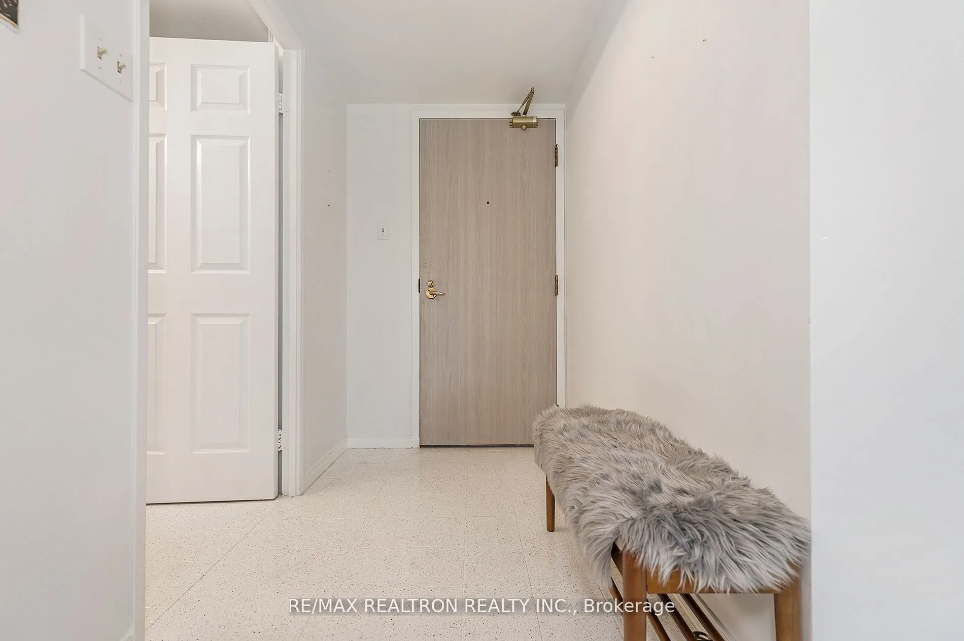 2155 Burnhamthorpe Road W, #1301
