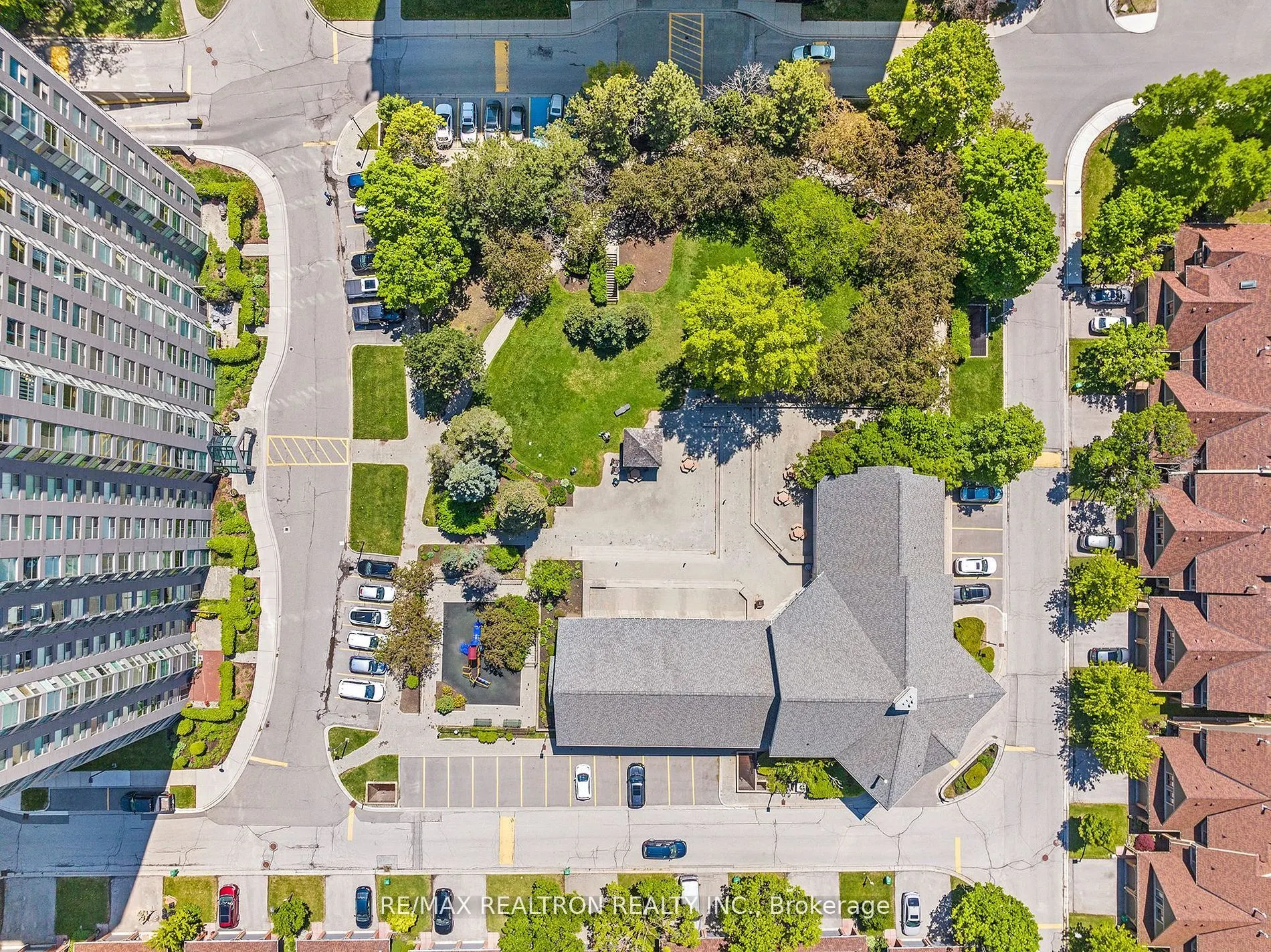 2155 Burnhamthorpe Road W, #1301