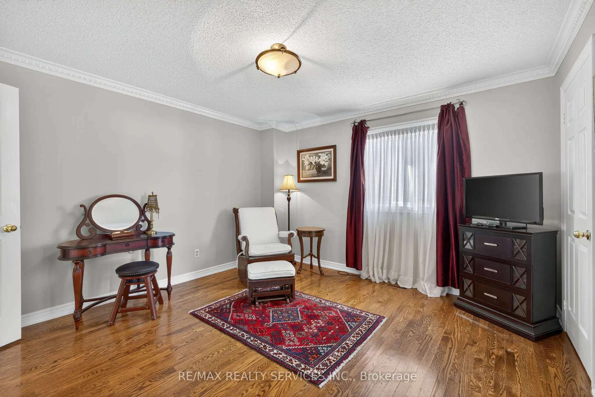 124 Royal Valley Drive