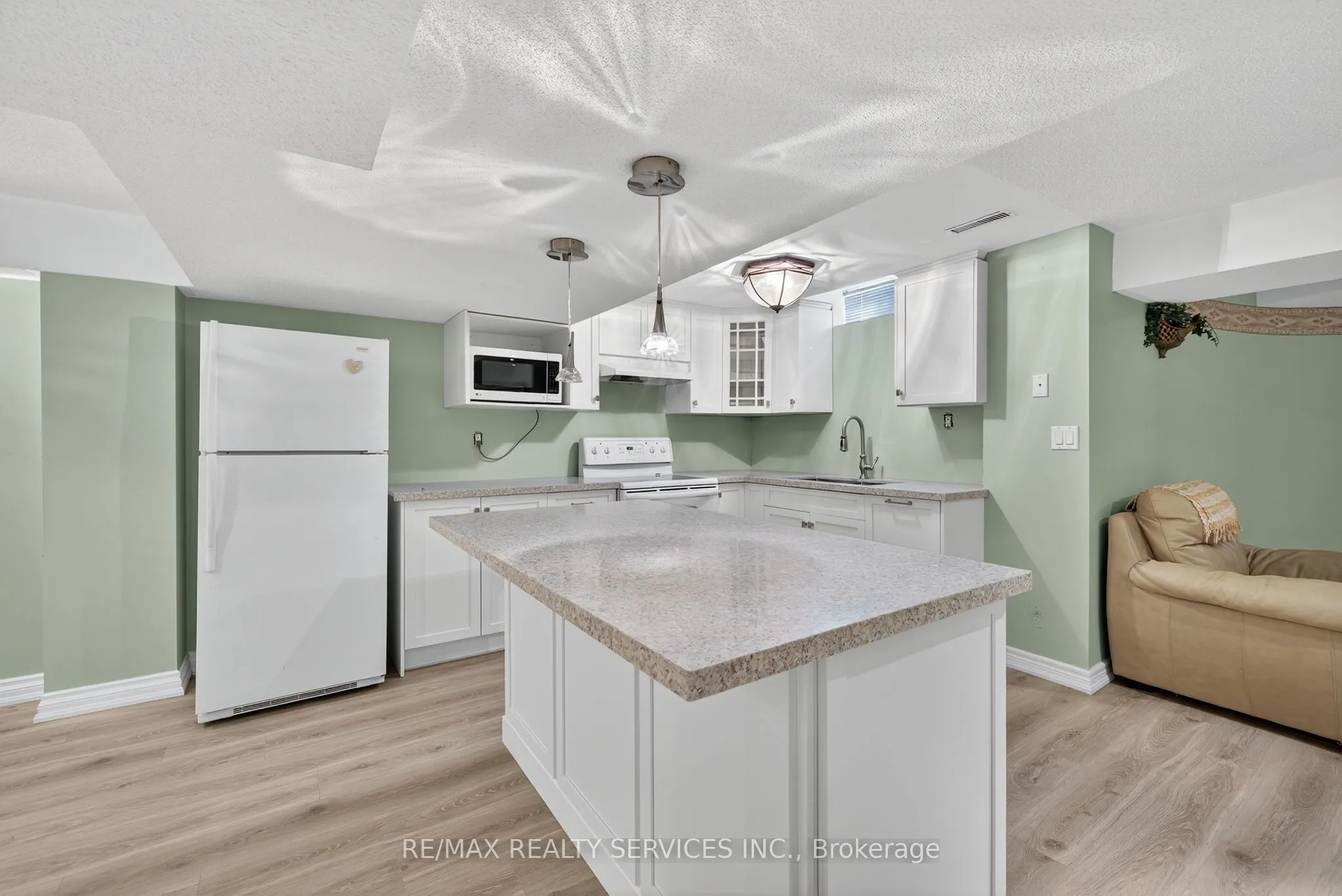 124 Royal Valley Drive
