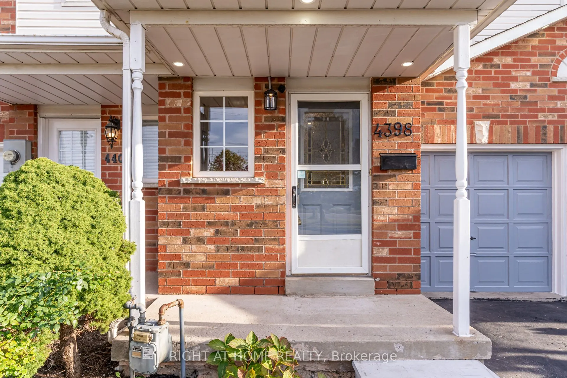 4398 Fairview Street