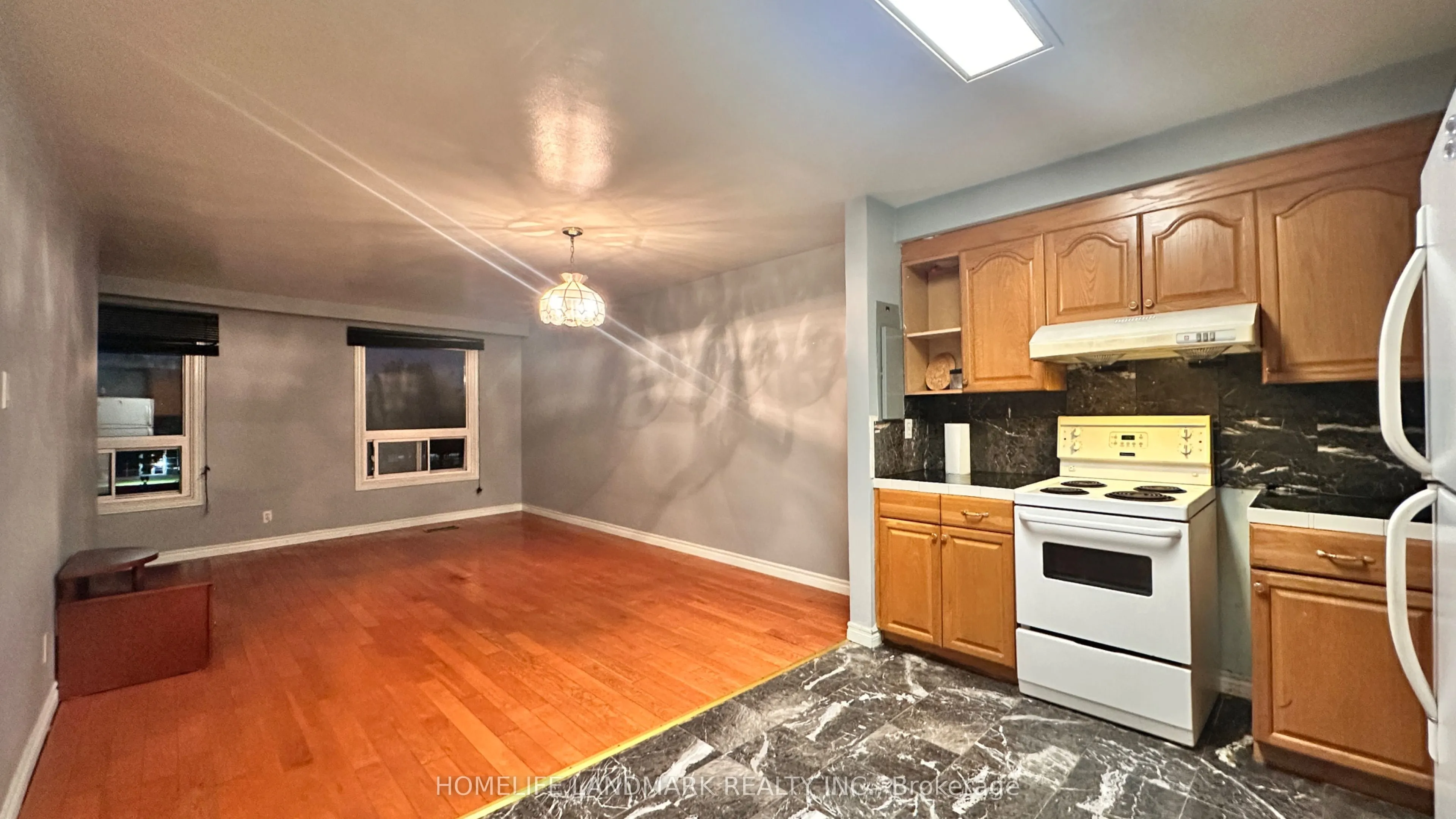 1171B Lakeshore Road E, #B