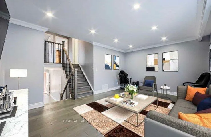 72 Rotherglen Court