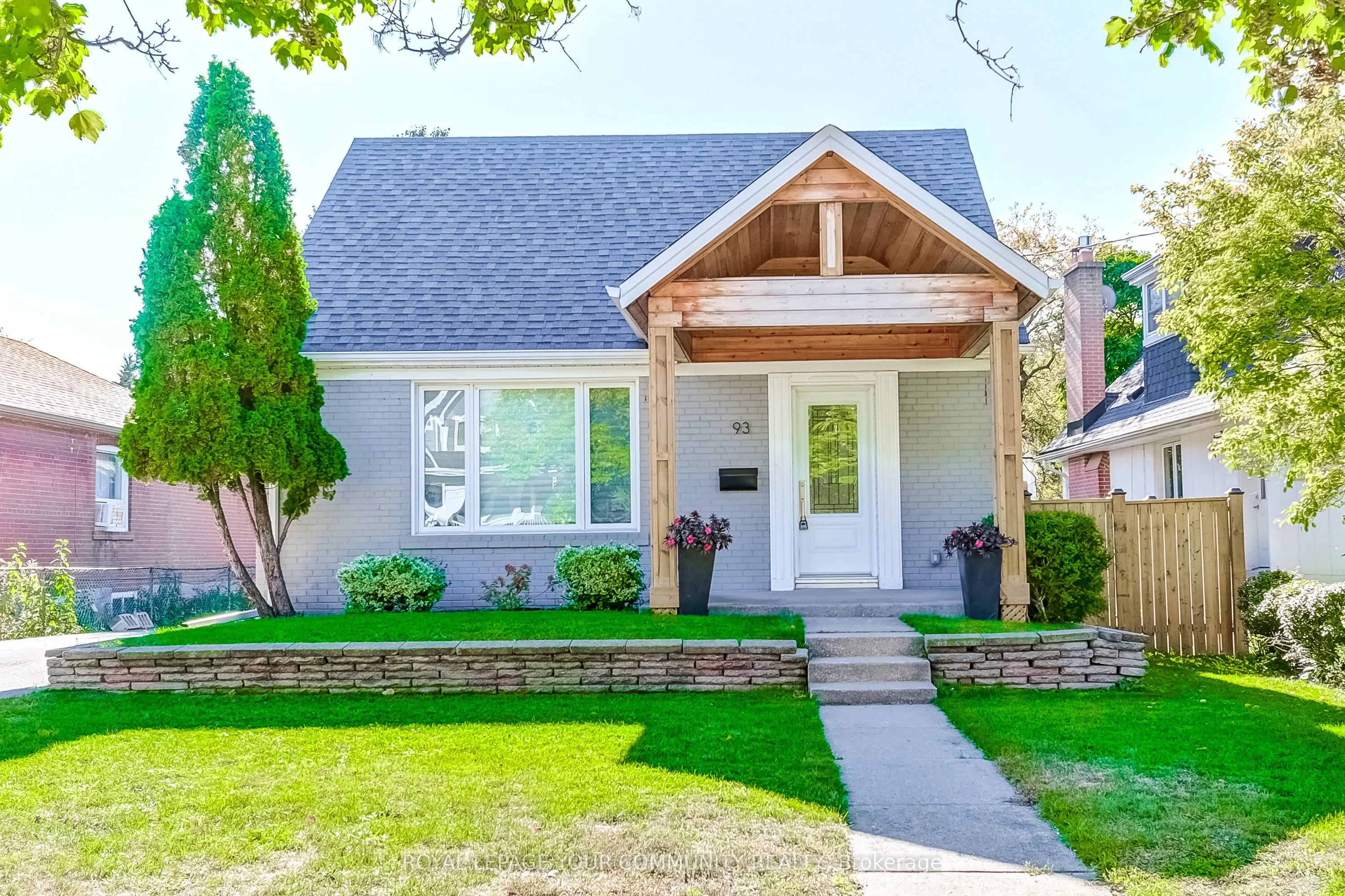 93 Gair Drive