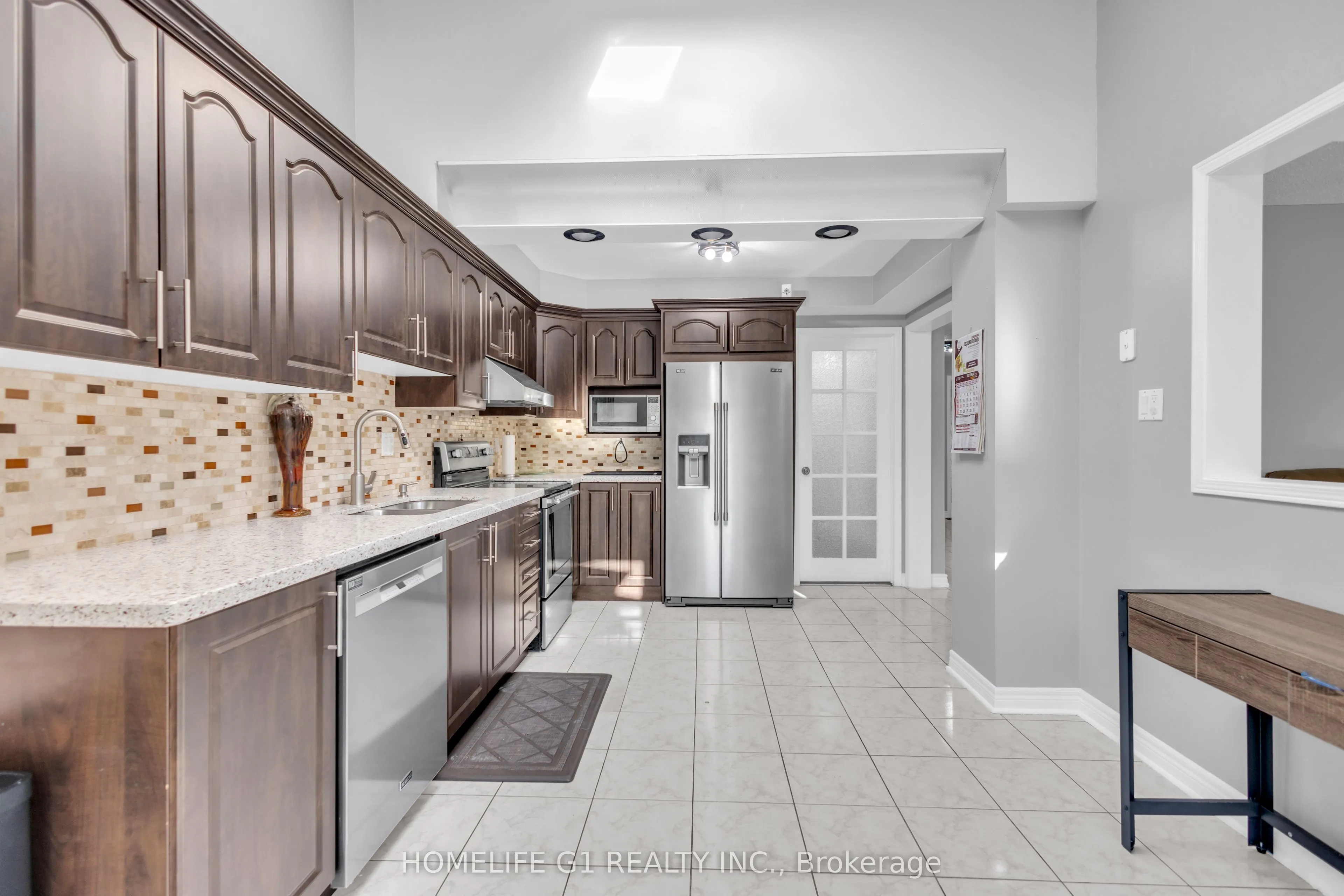 51 Rocky Mountain Crescent
