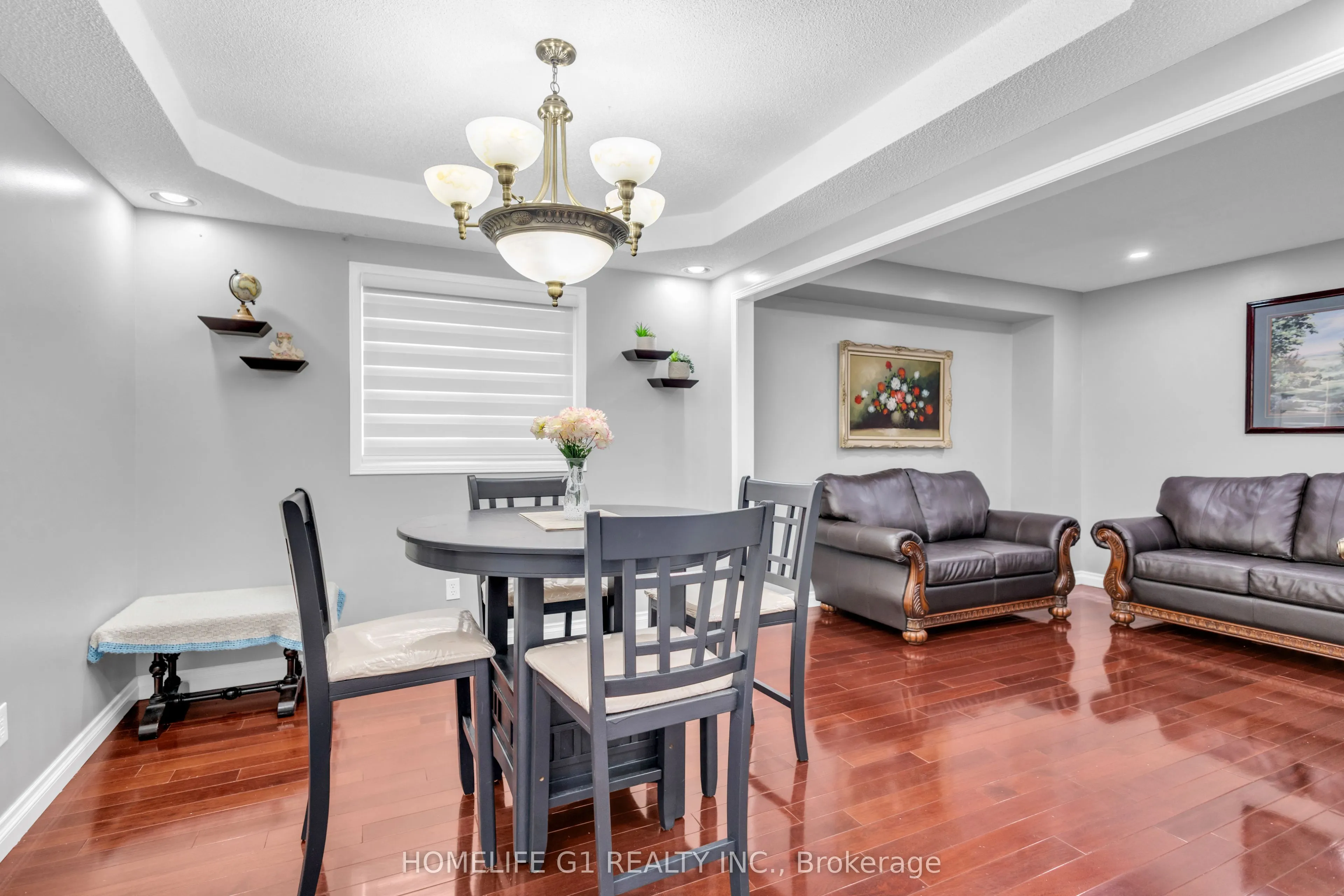 51 Rocky Mountain Crescent