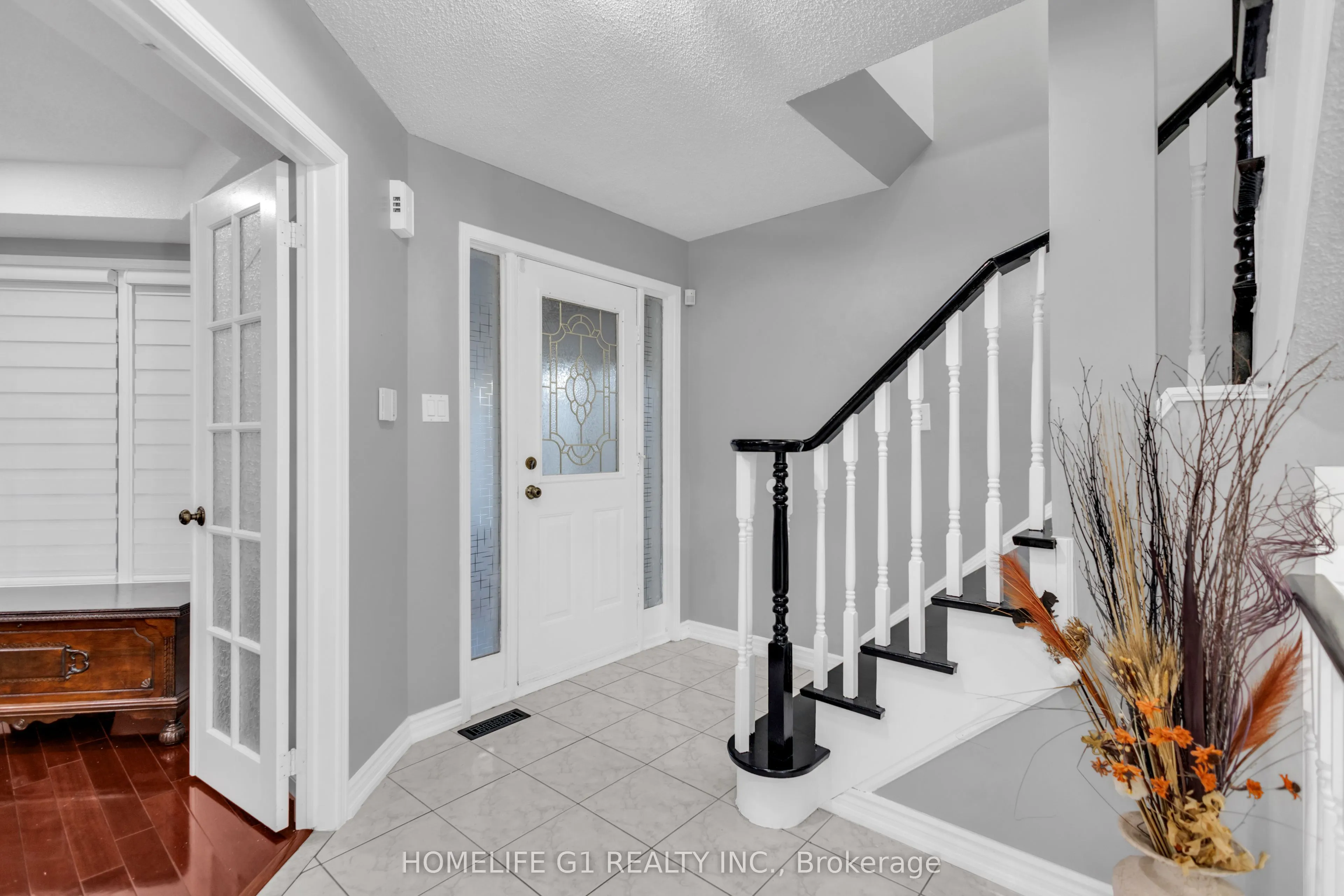 51 Rocky Mountain Crescent