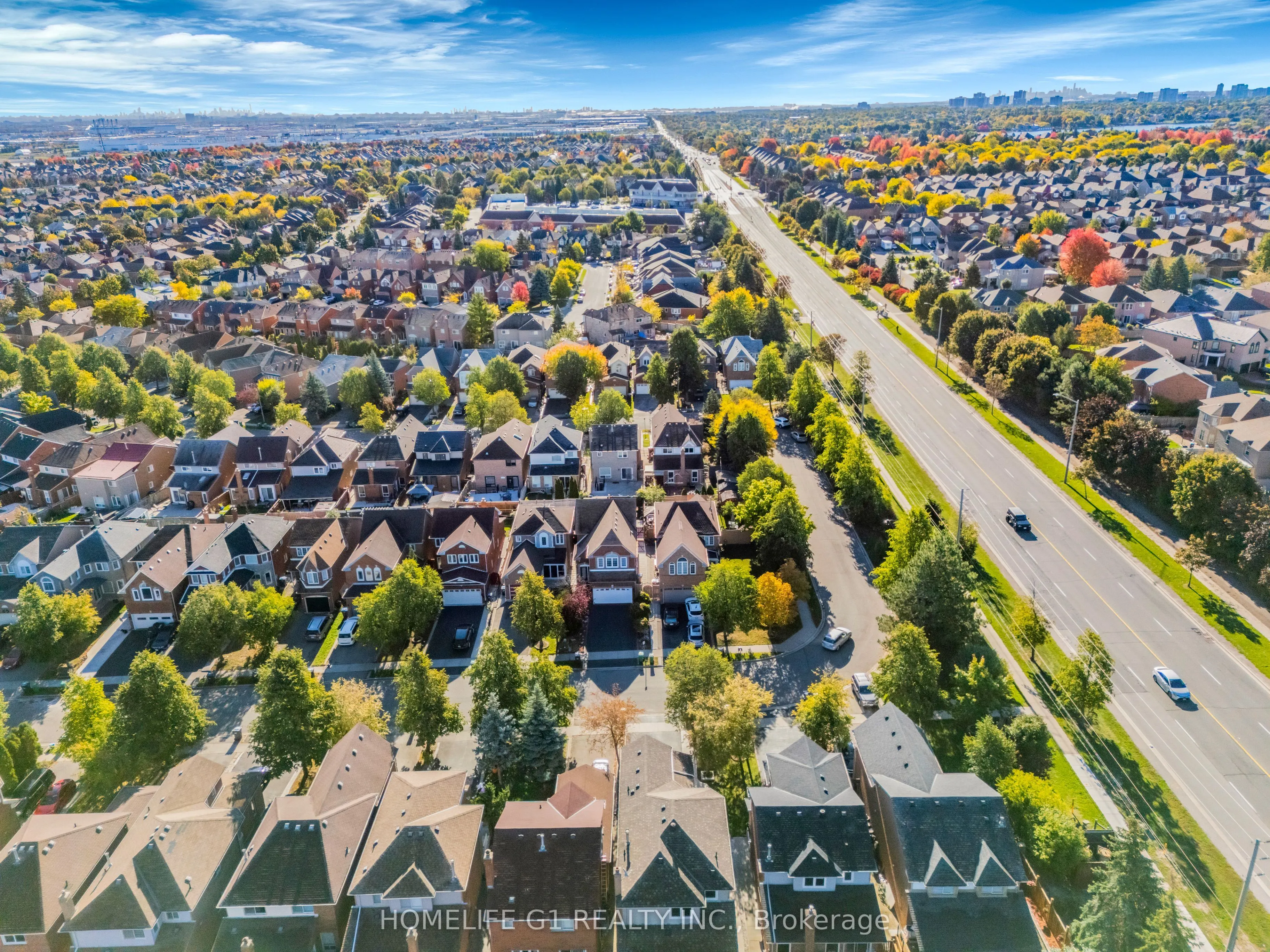 51 Rocky Mountain Crescent