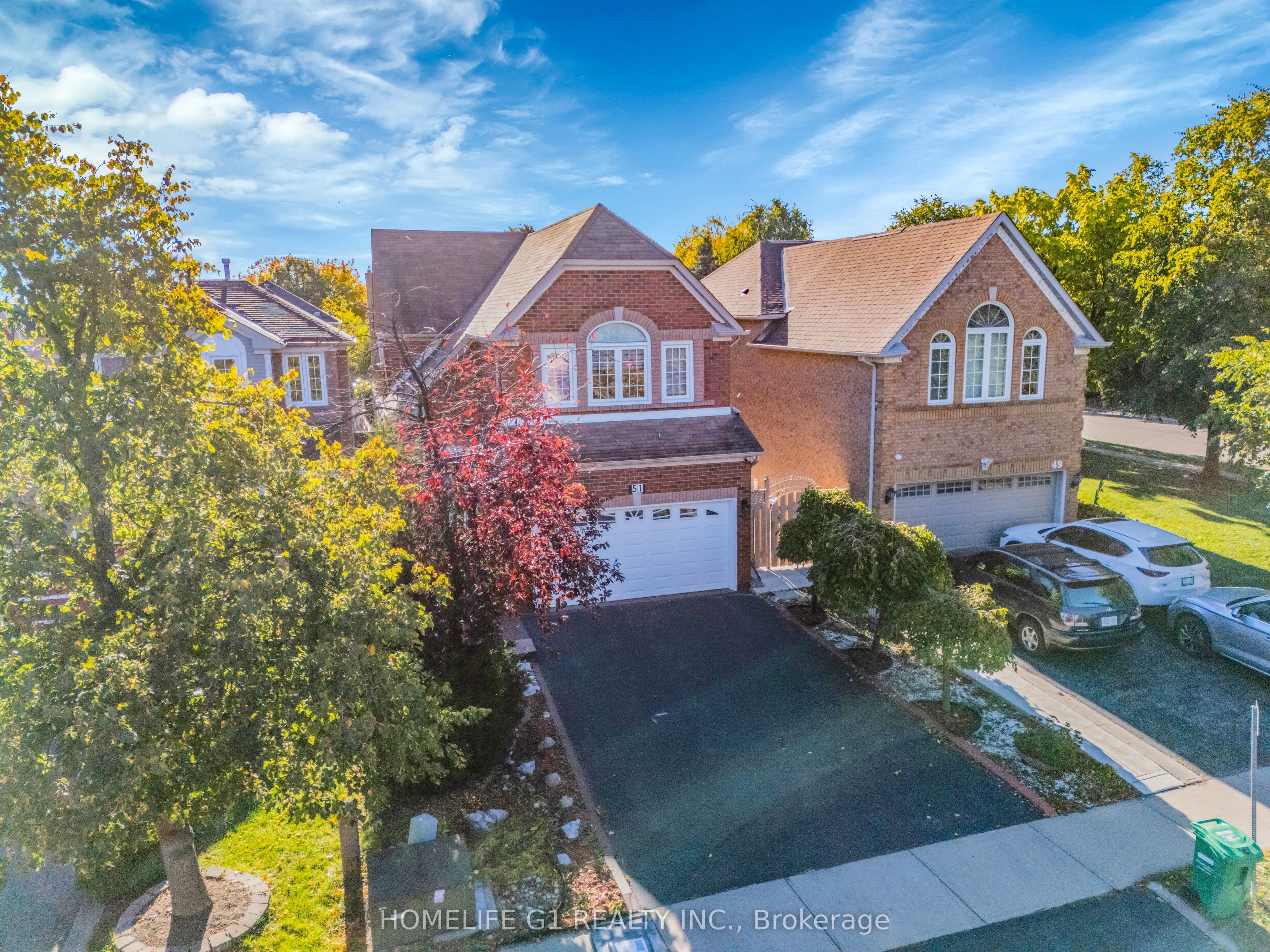 51 Rocky Mountain Crescent