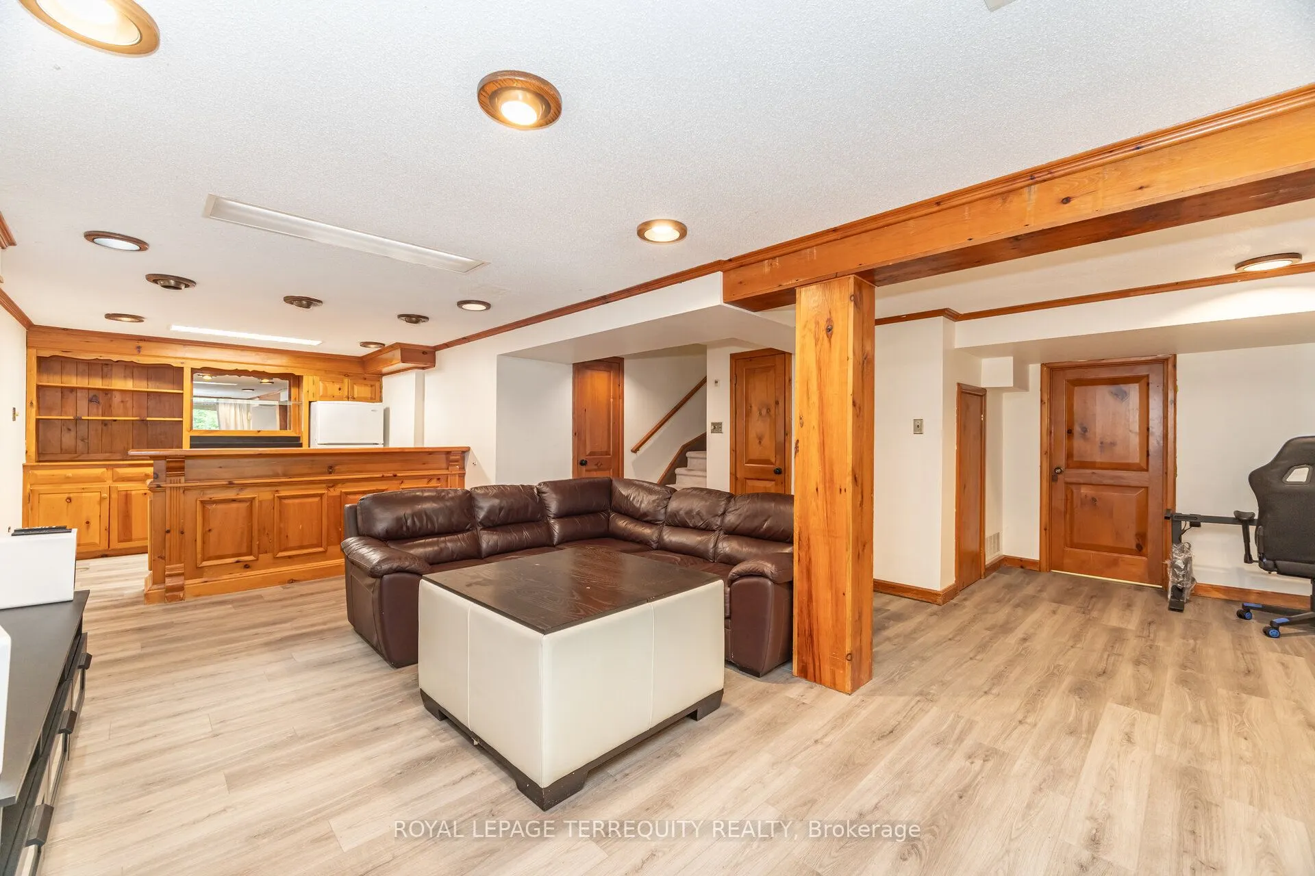 4085 Wheelwright Crescent