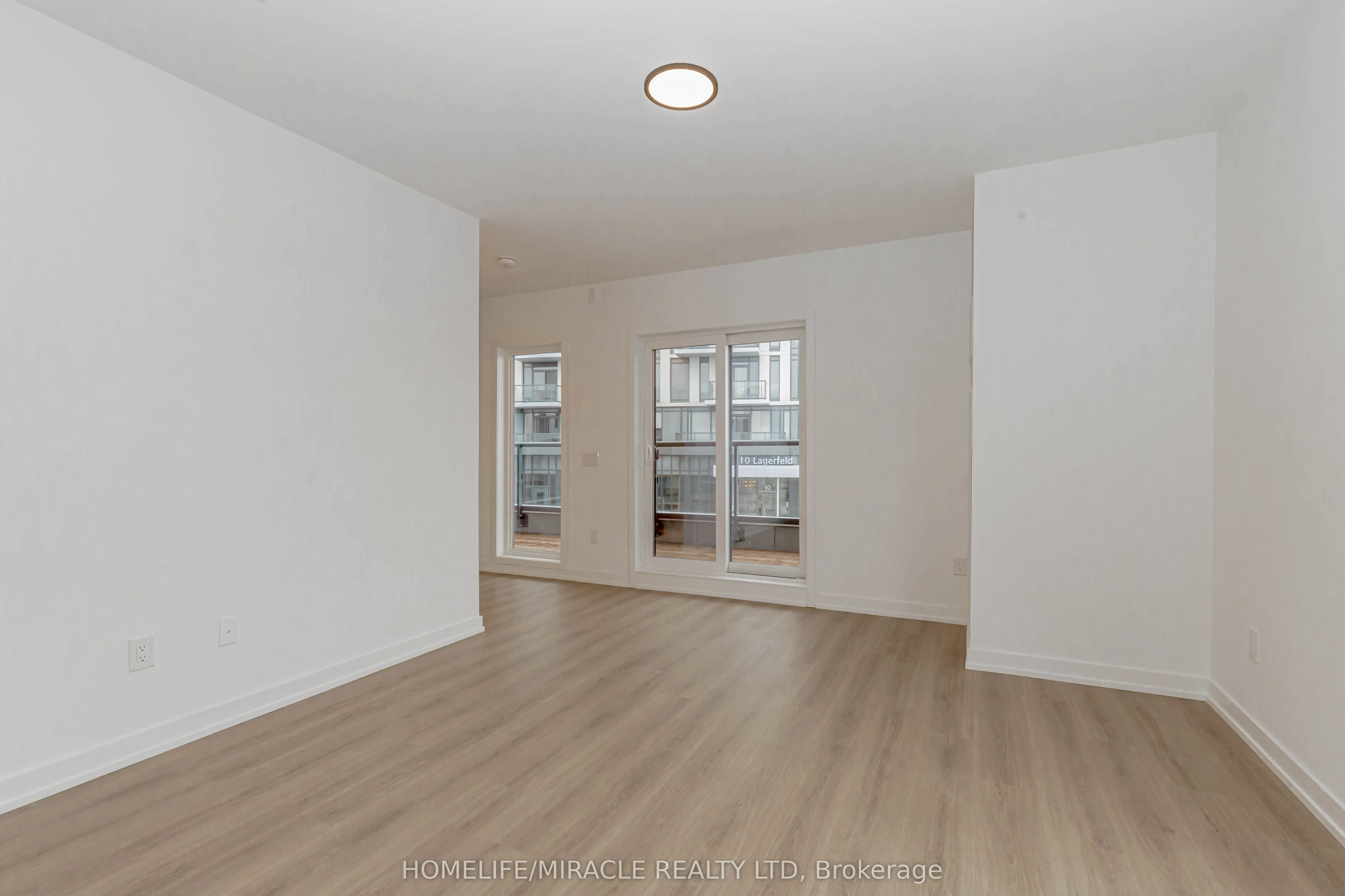 20 Lagerfeld Drive, ##11