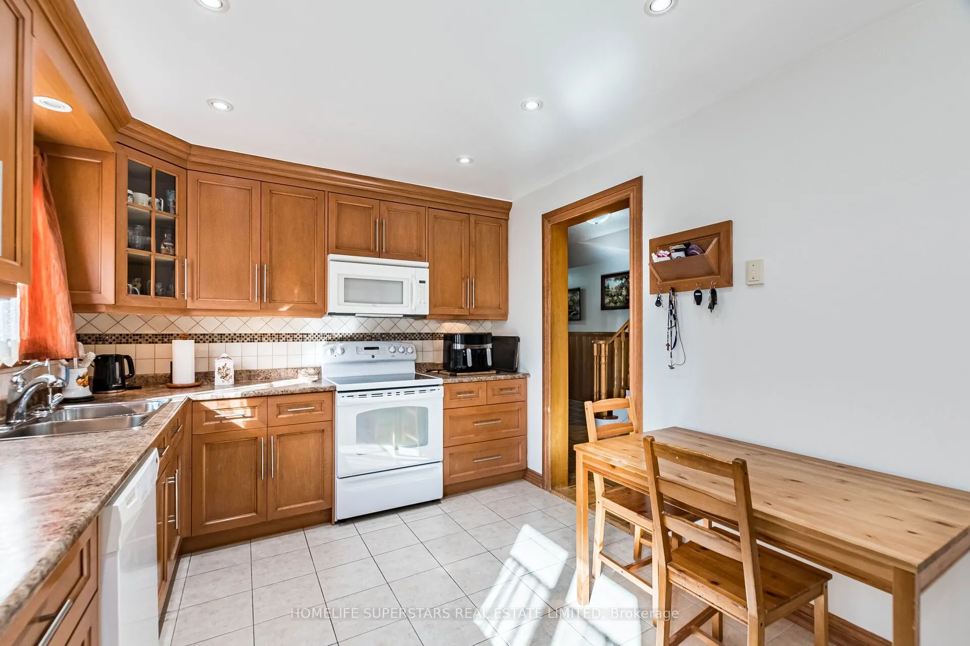 3995 Chicory Court