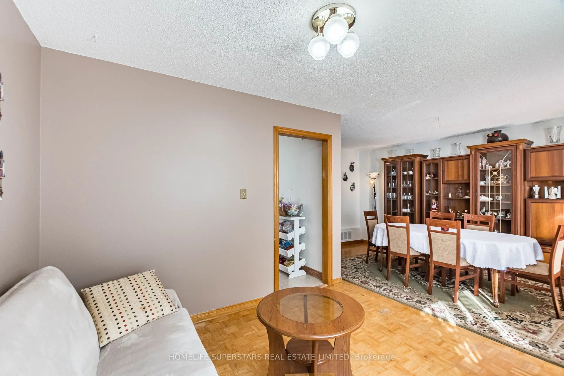 3995 Chicory Court