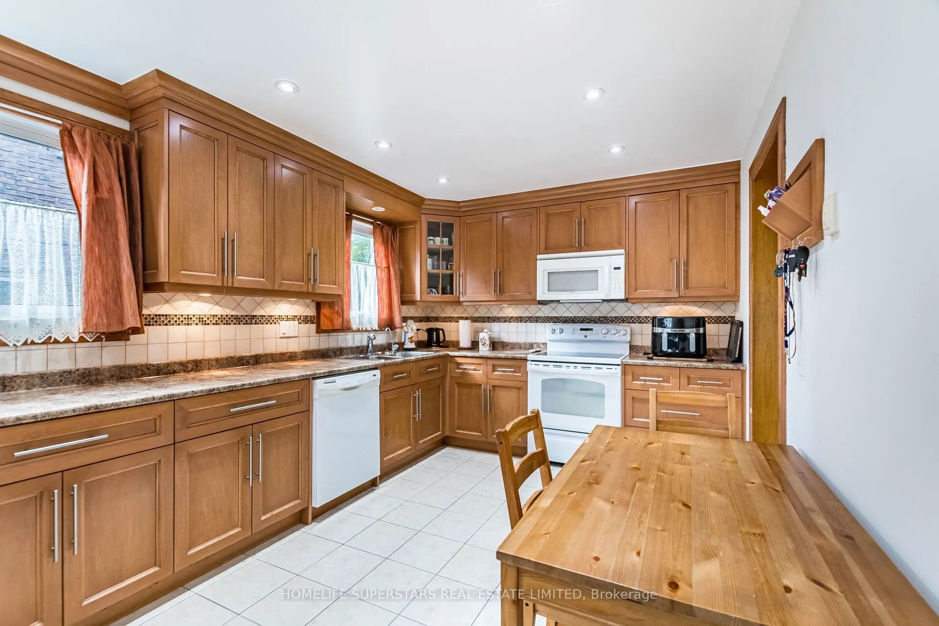 3995 Chicory Court