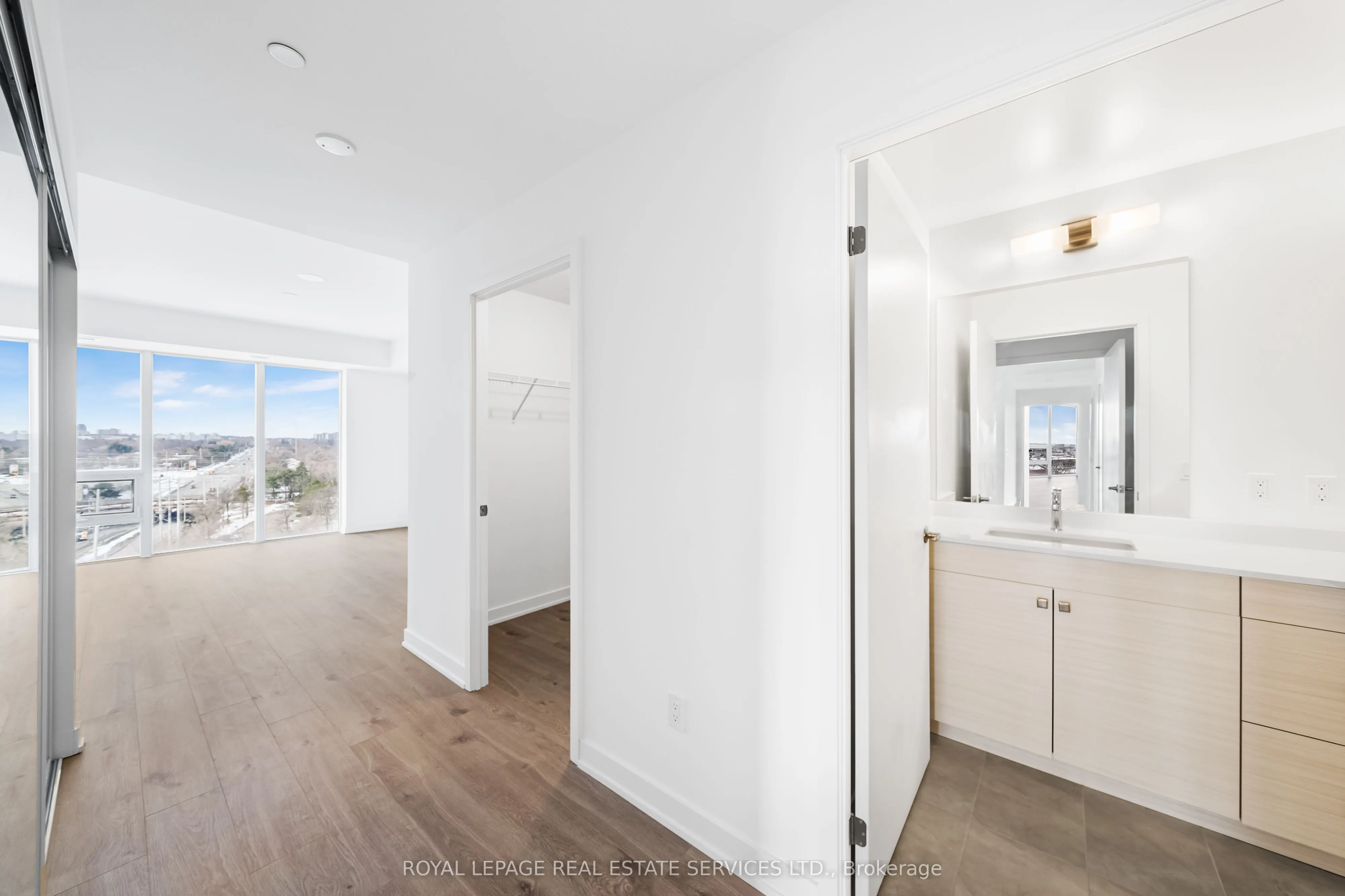 1035 Southdown Road, #1411