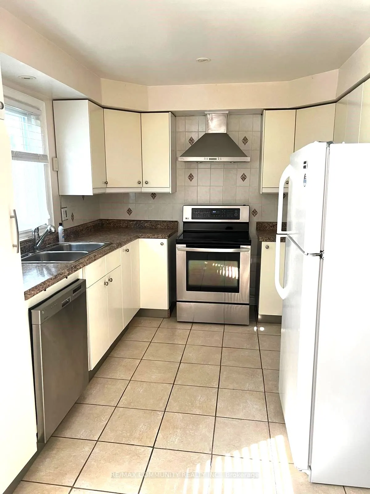 126 Charters Road, #Main