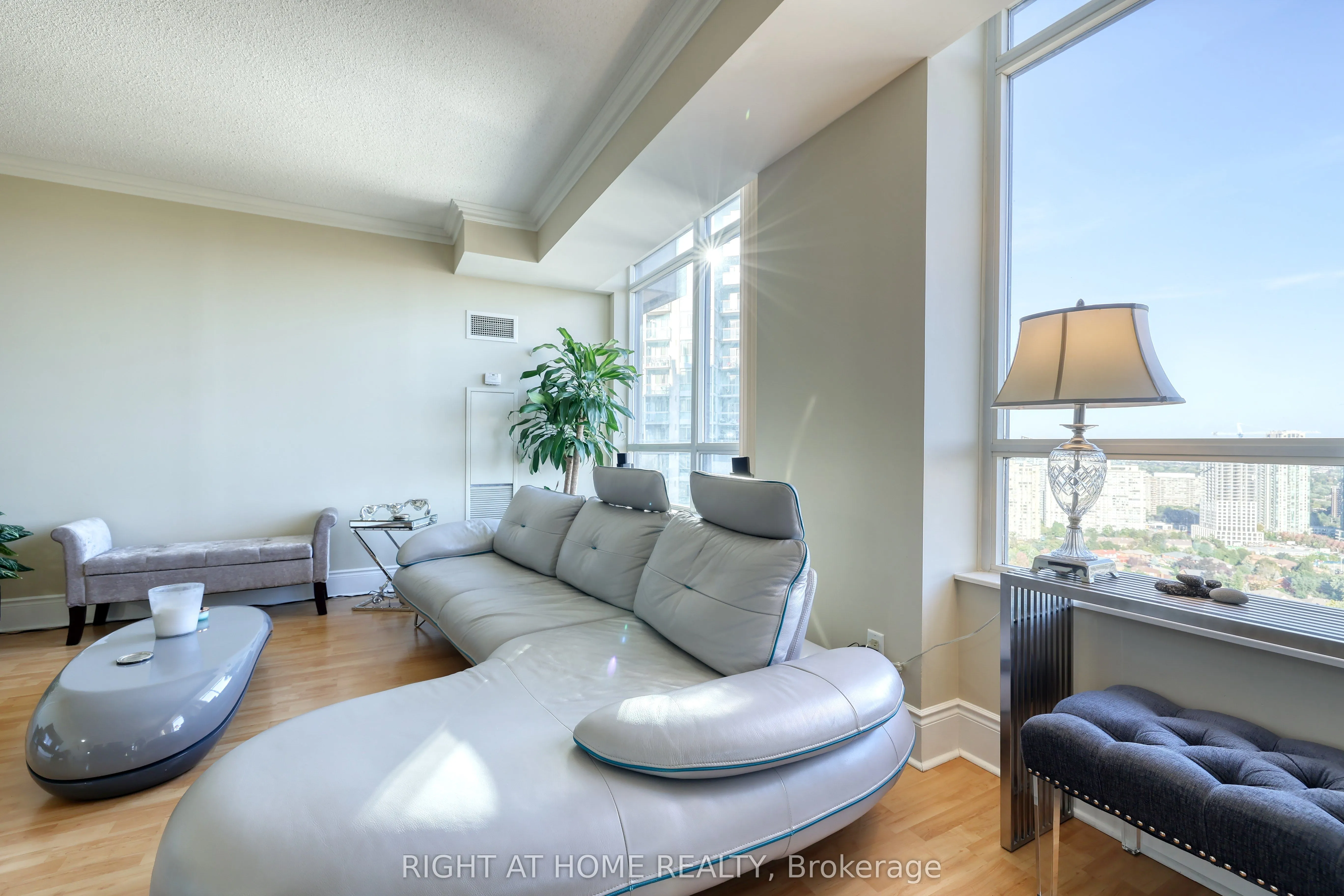 3880 Duke Of York Boulevard, #2807