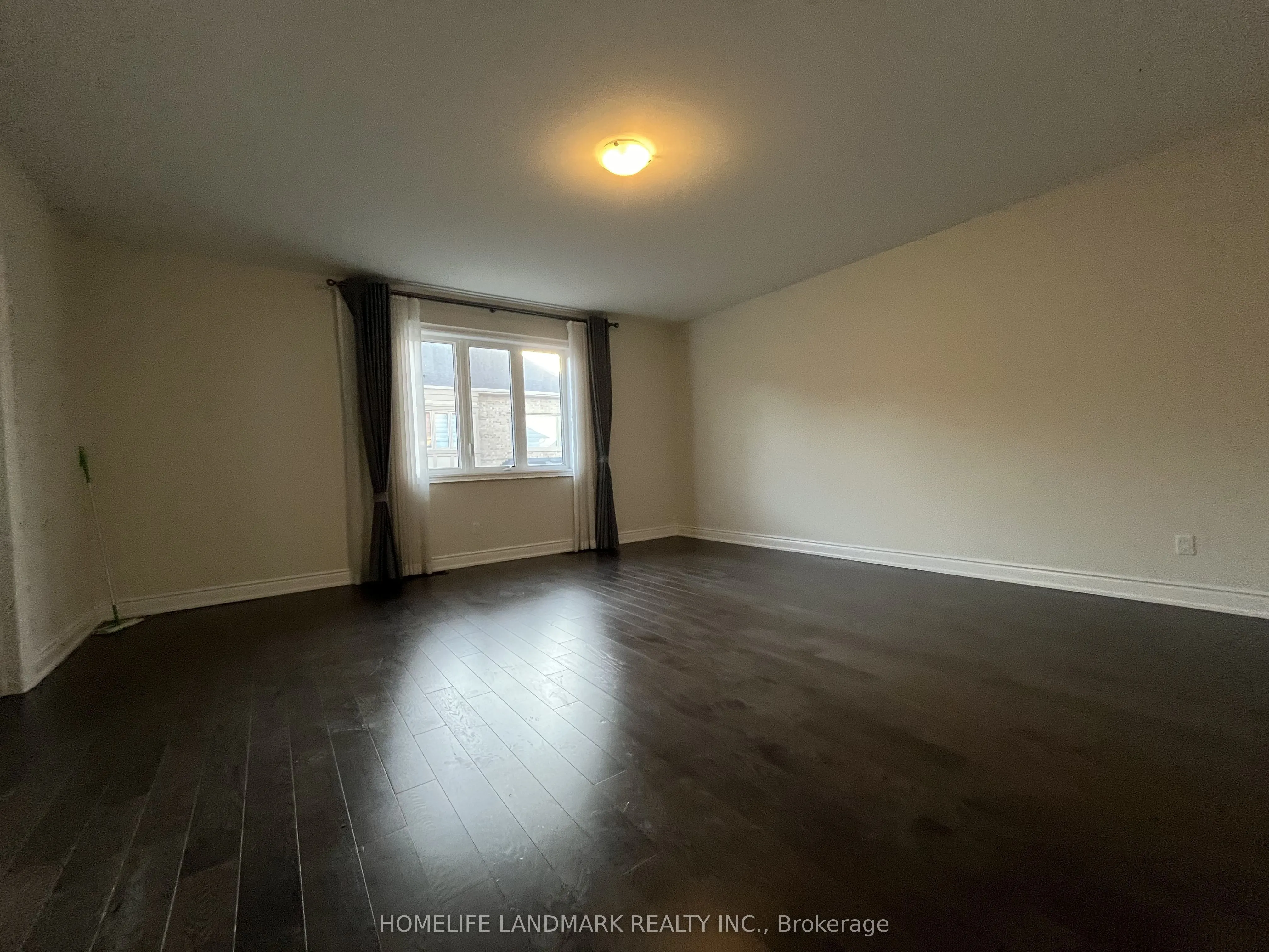 3068 Post Road