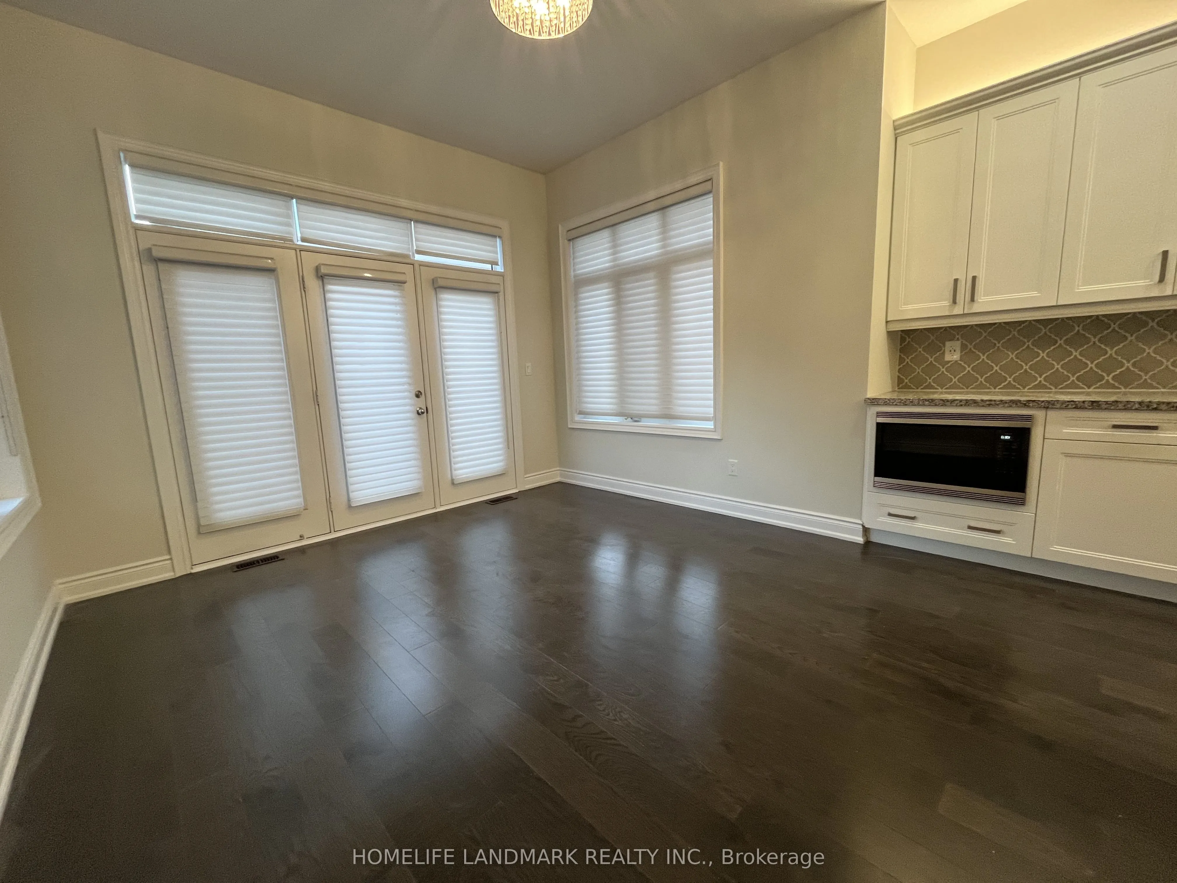 3068 Post Road
